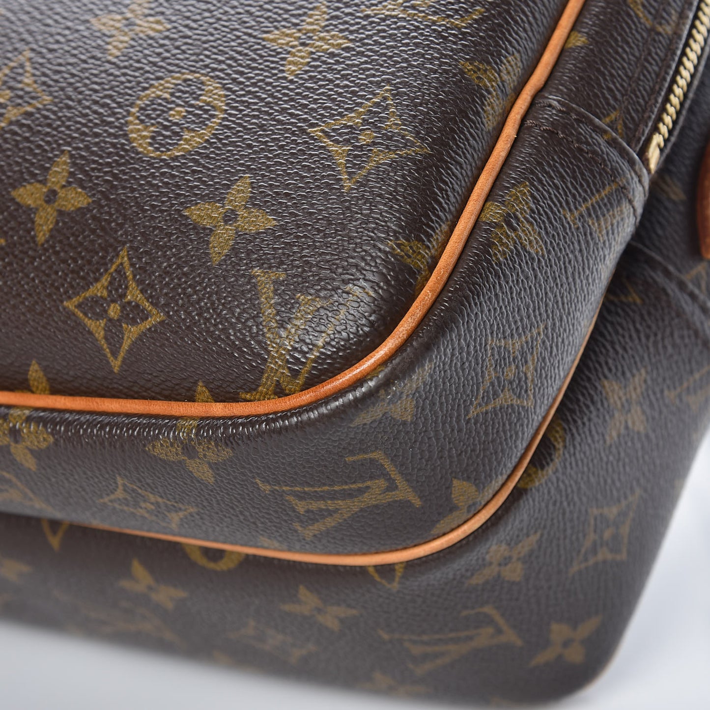 Monogram Reporter PM