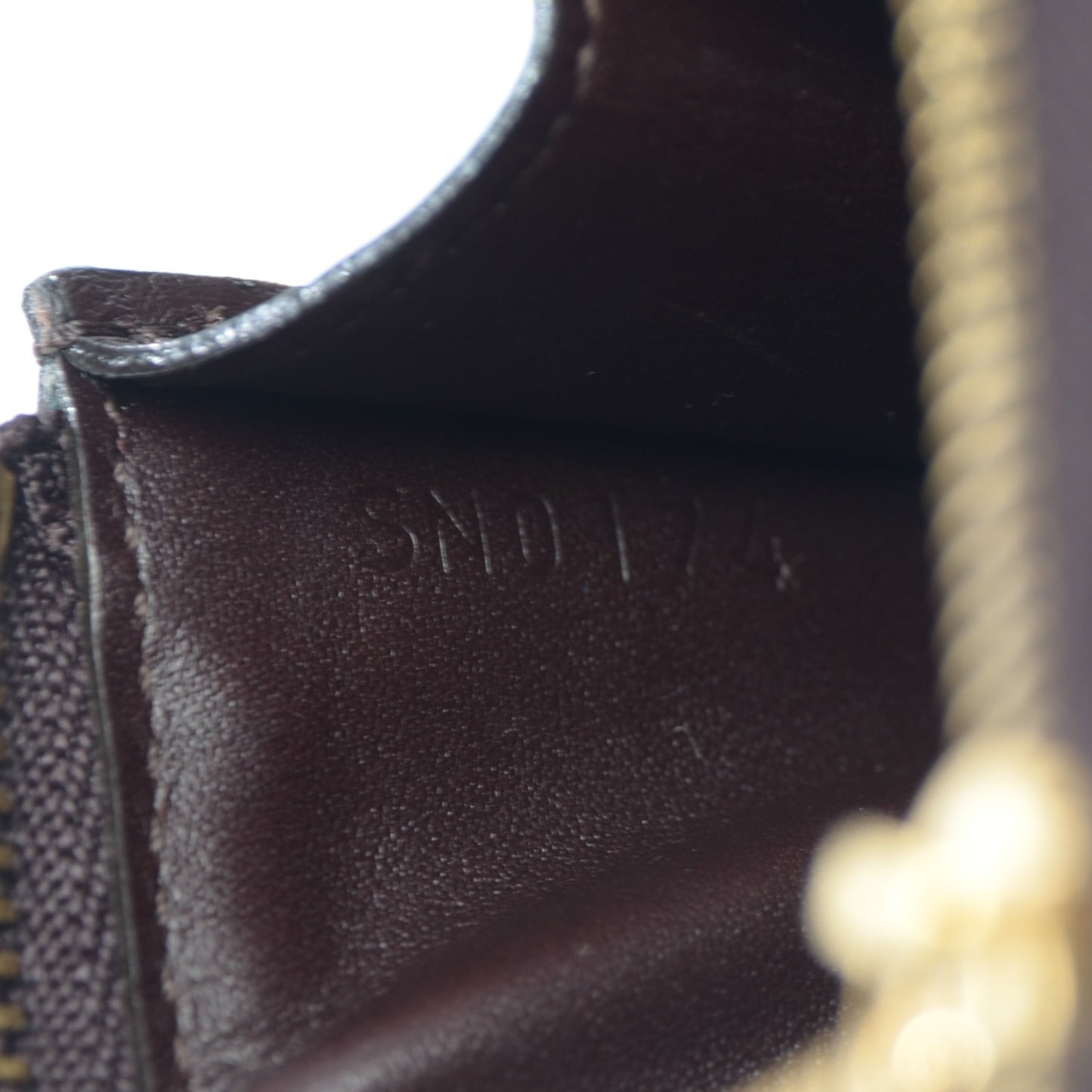 Vernis Key Pouch Amarante