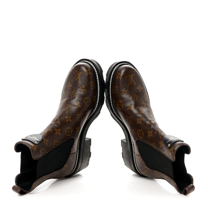 Louis Vuitton Patent Monogram LV Beaubourg Ankle Boots 41 Black 2 of 9