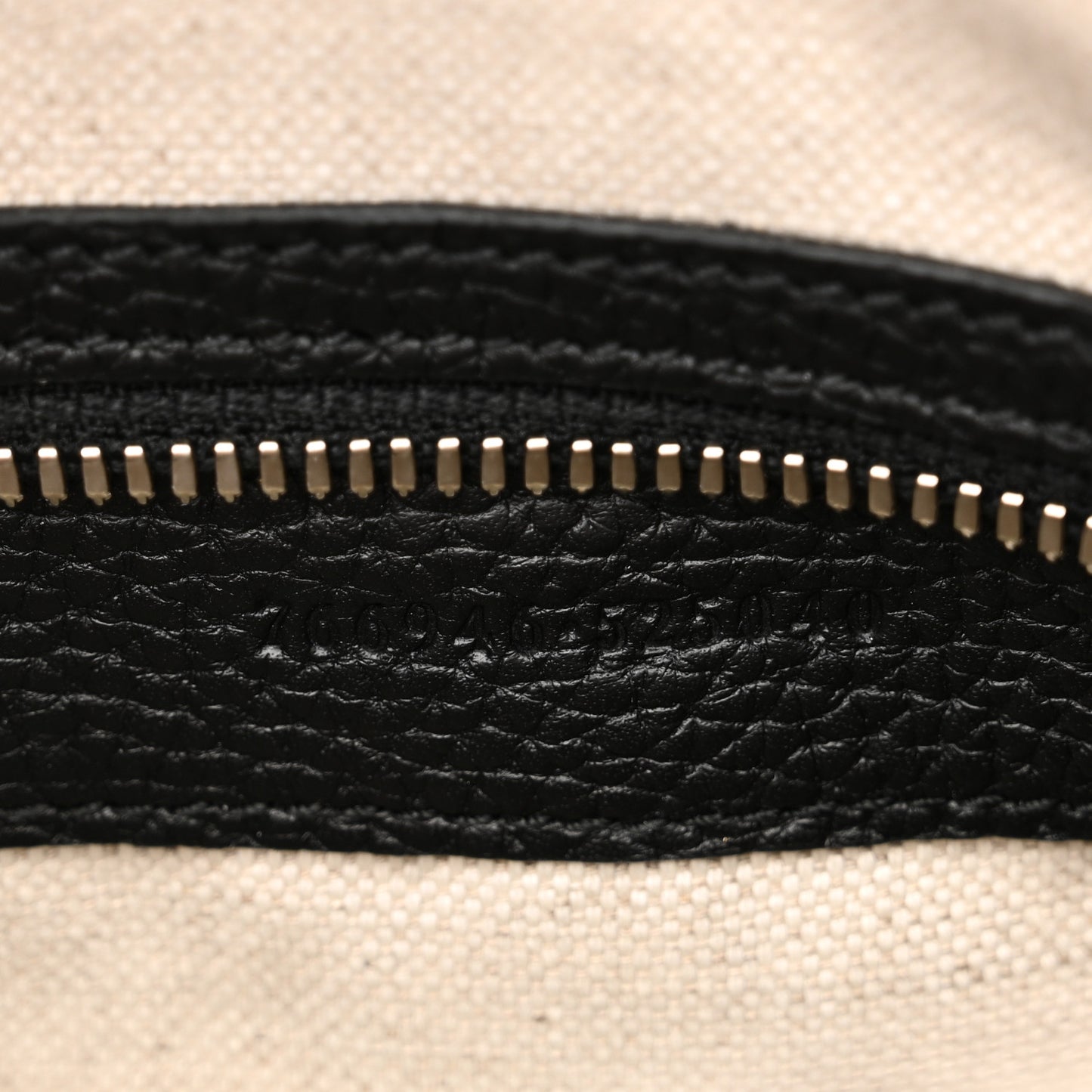 Piuma Calfskin Jumbo GG Embossed Medium Messenger Bag Black