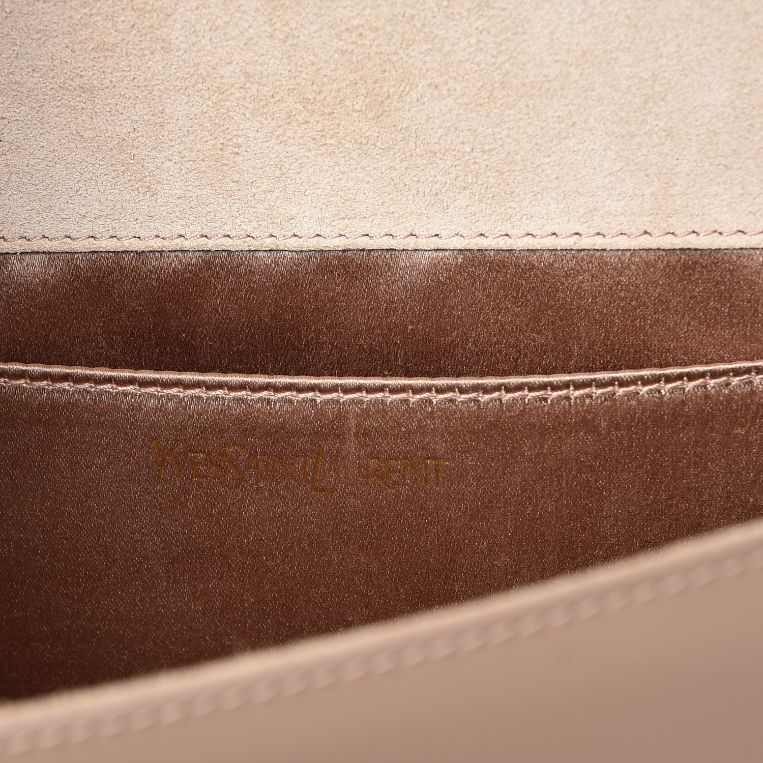 Saint Laurent Patent Calfskin Monogram Large Belle De Jour Clutch Chair 6 of 9