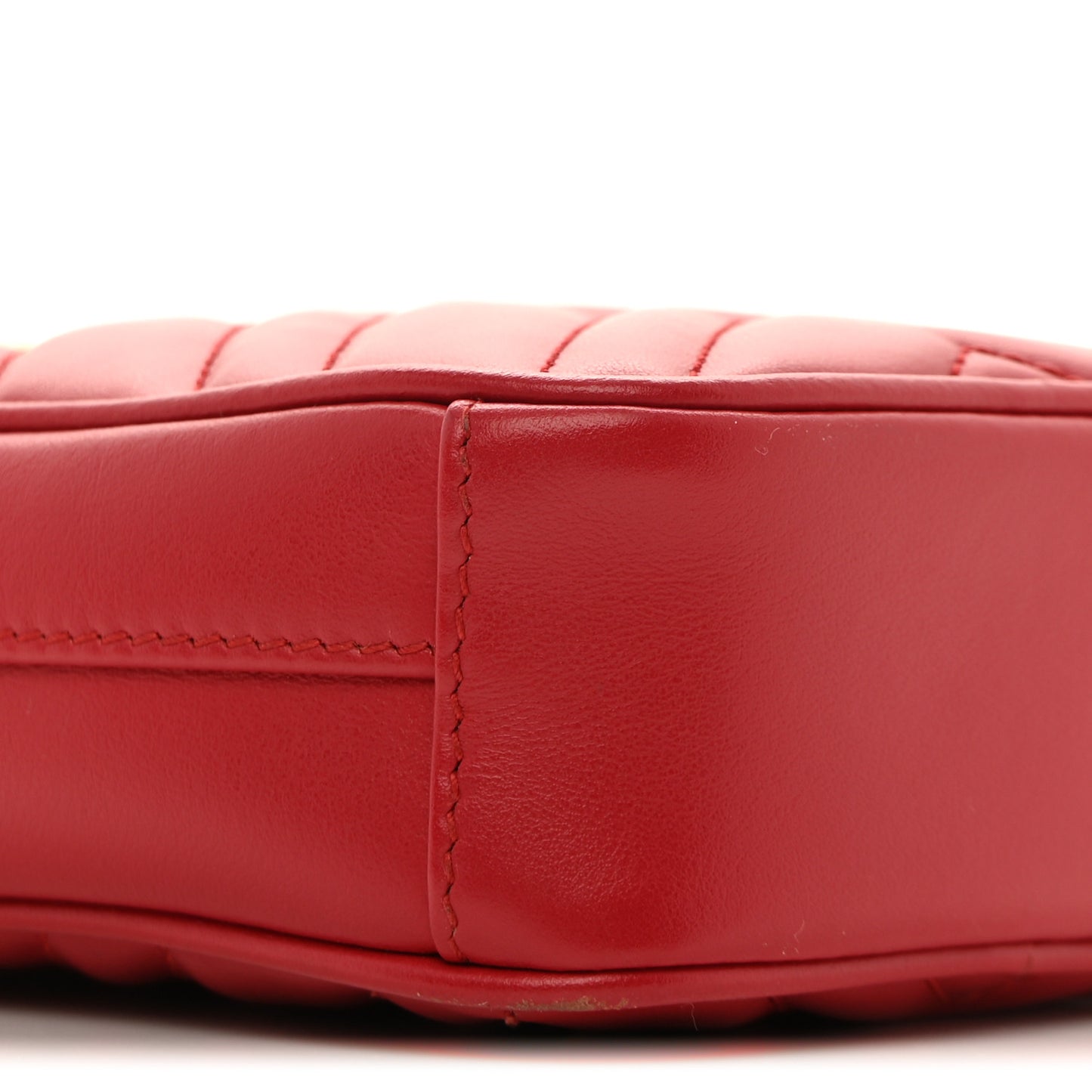 Calfskin Matelasse Mini GG Marmont Crossbody Bag Hibiscus Red Hibiscus Red