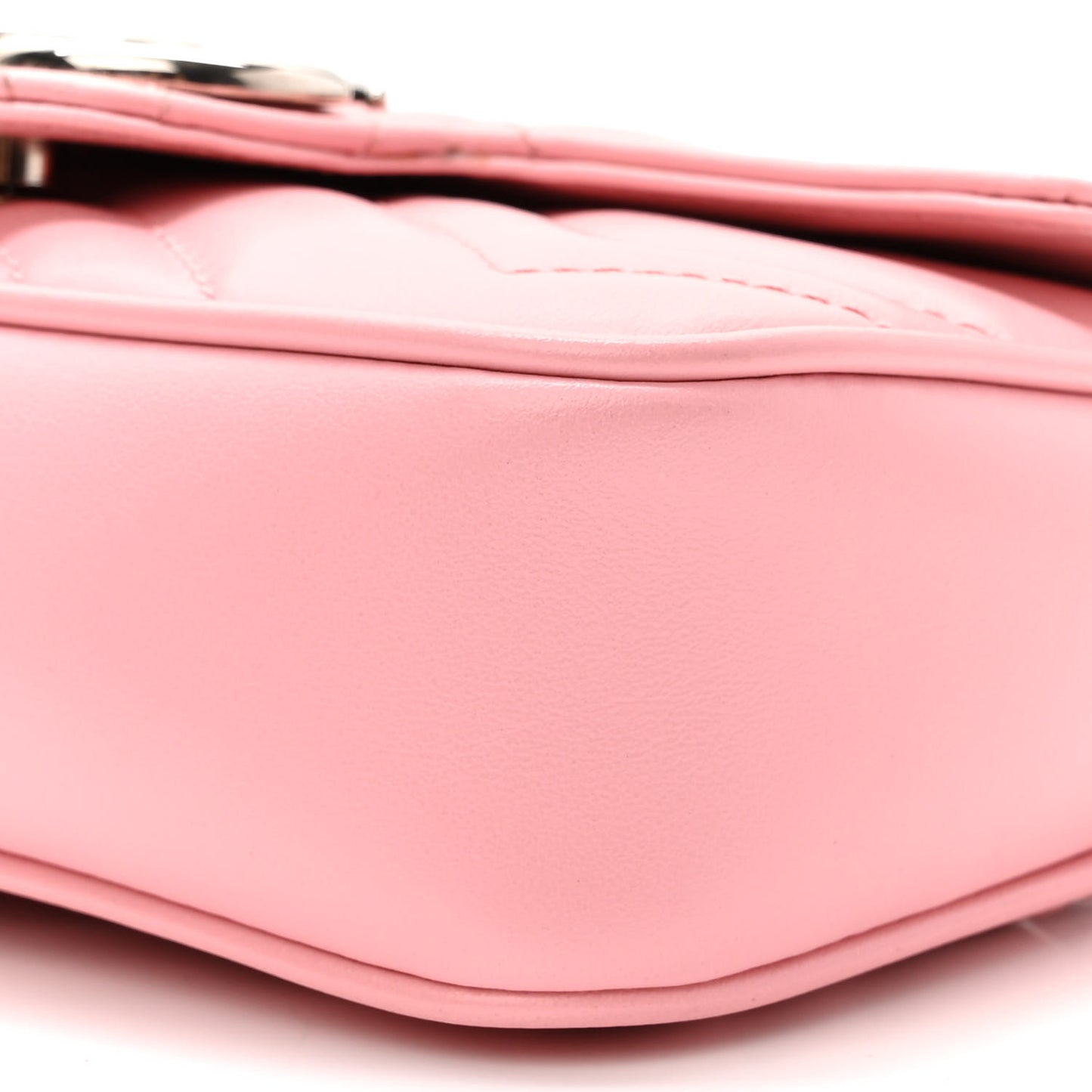 Calfskin Matelasse Super Mini GG Marmont Shoulder Bag Wild Rose