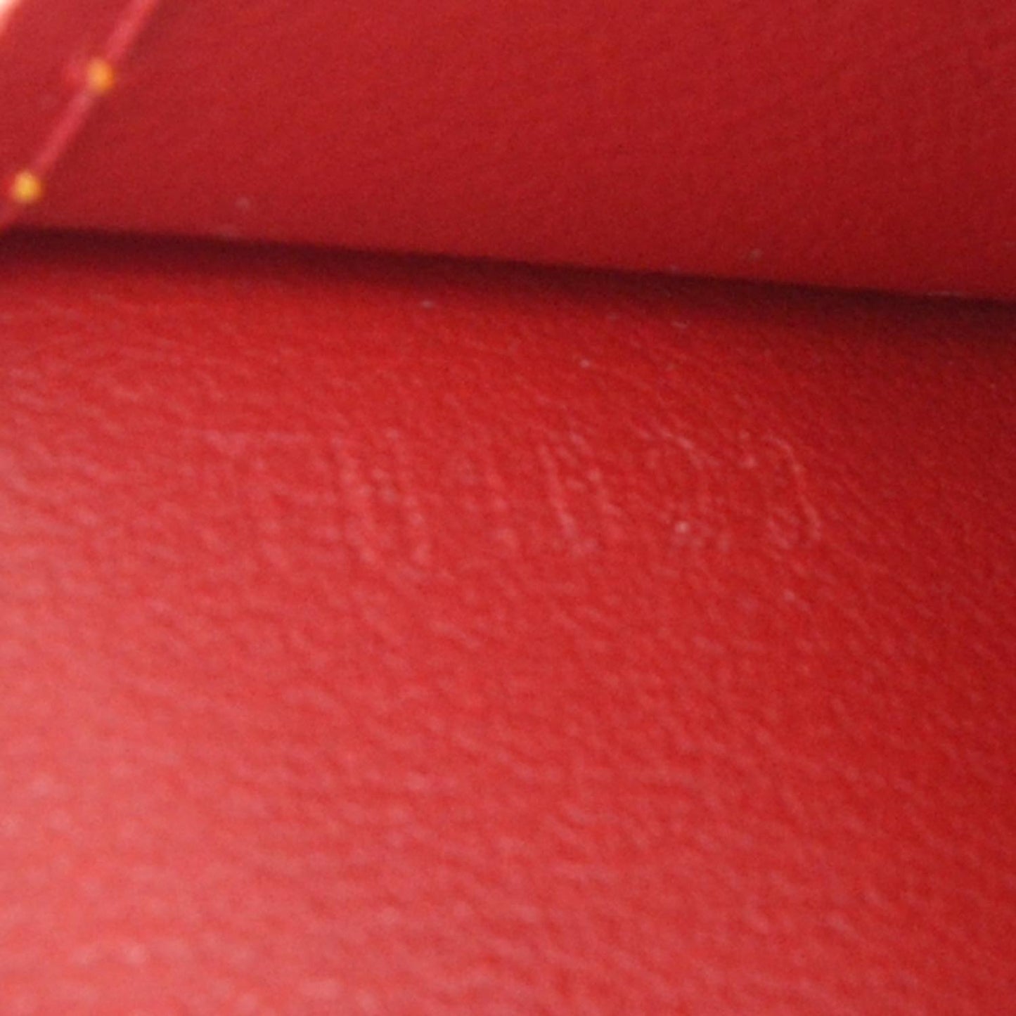 Vernis Mott Red