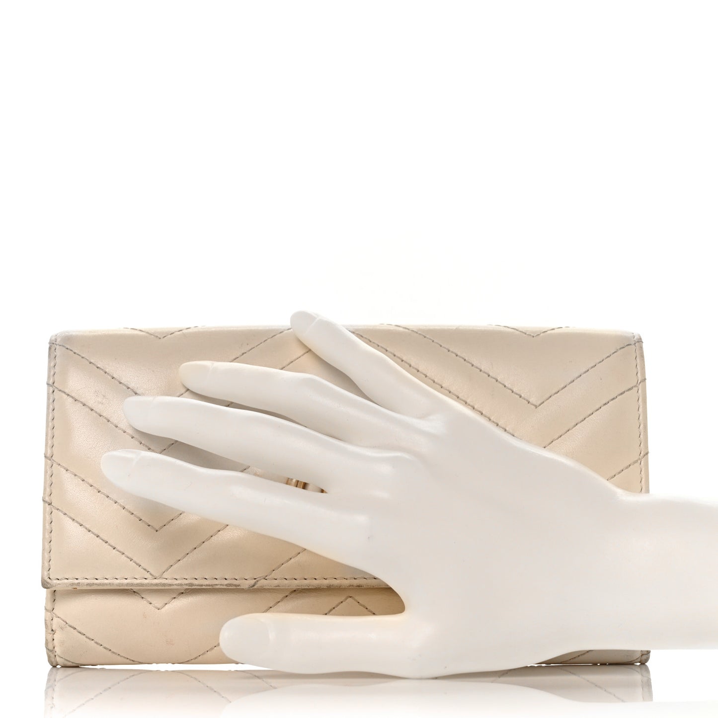 Calfskin Matelasse GG Marmont Continental Wallet Mystic White
