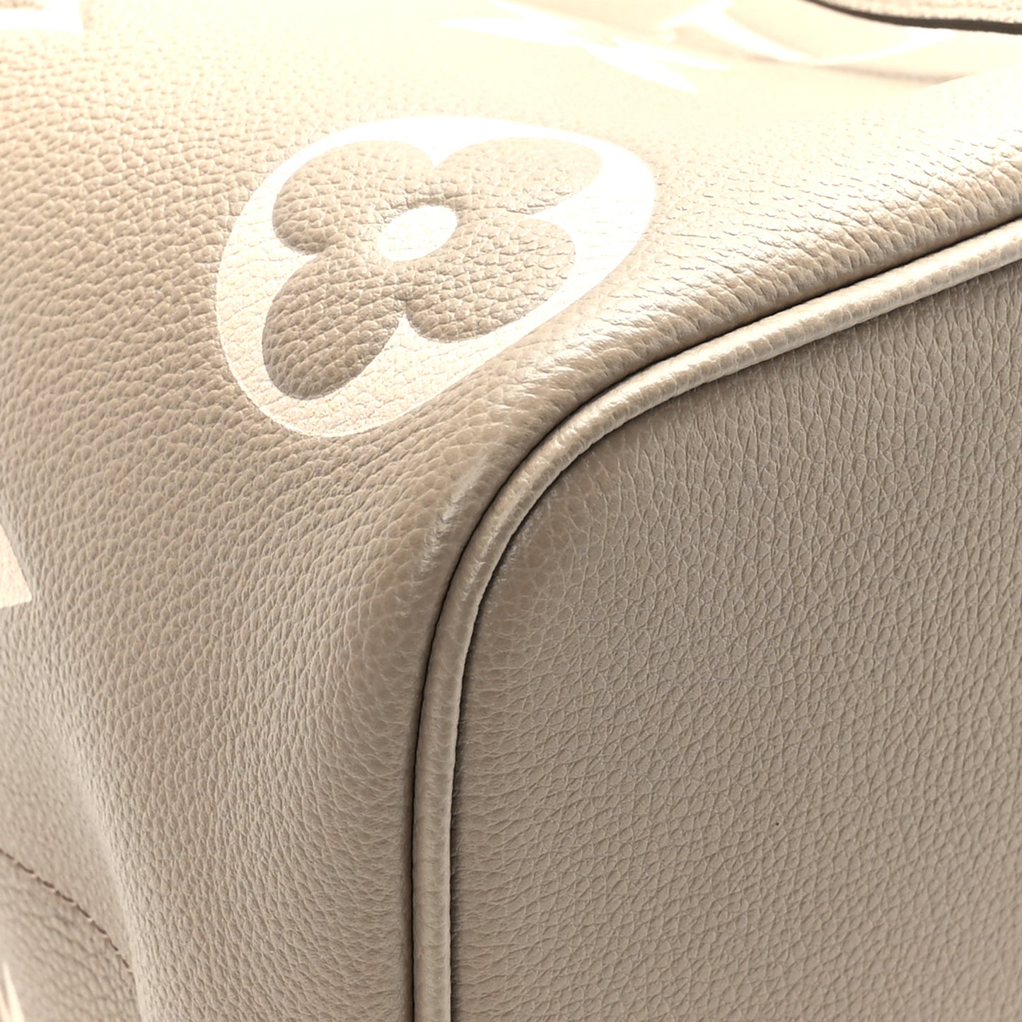 Empreinte Monogram Giant Neonoe MM Tourterelle Creme