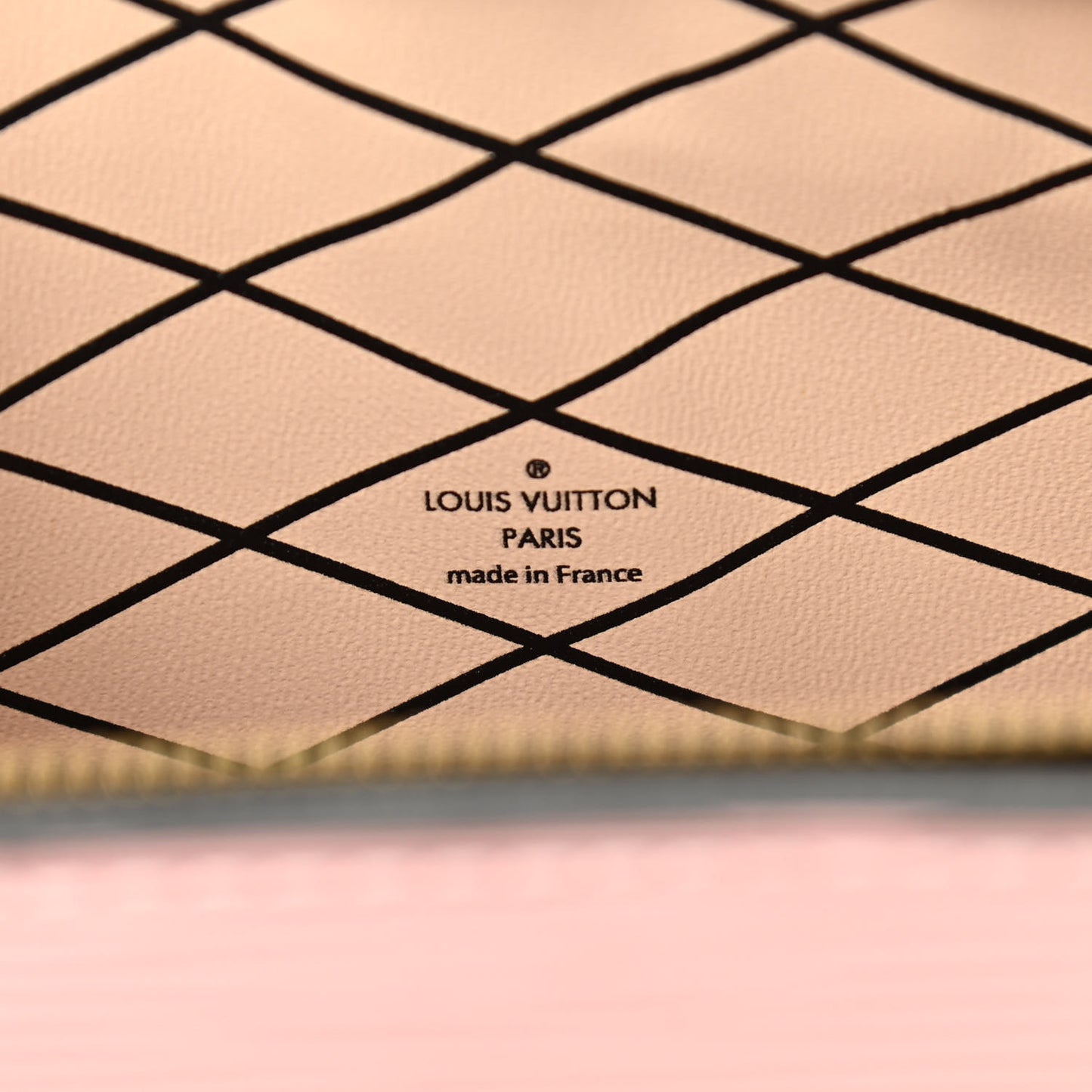 Epi Trunk Clutch Rose Ballerine