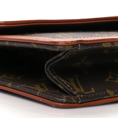 Louis Vuitton Monogram Pochette Dame 29 8 of 9