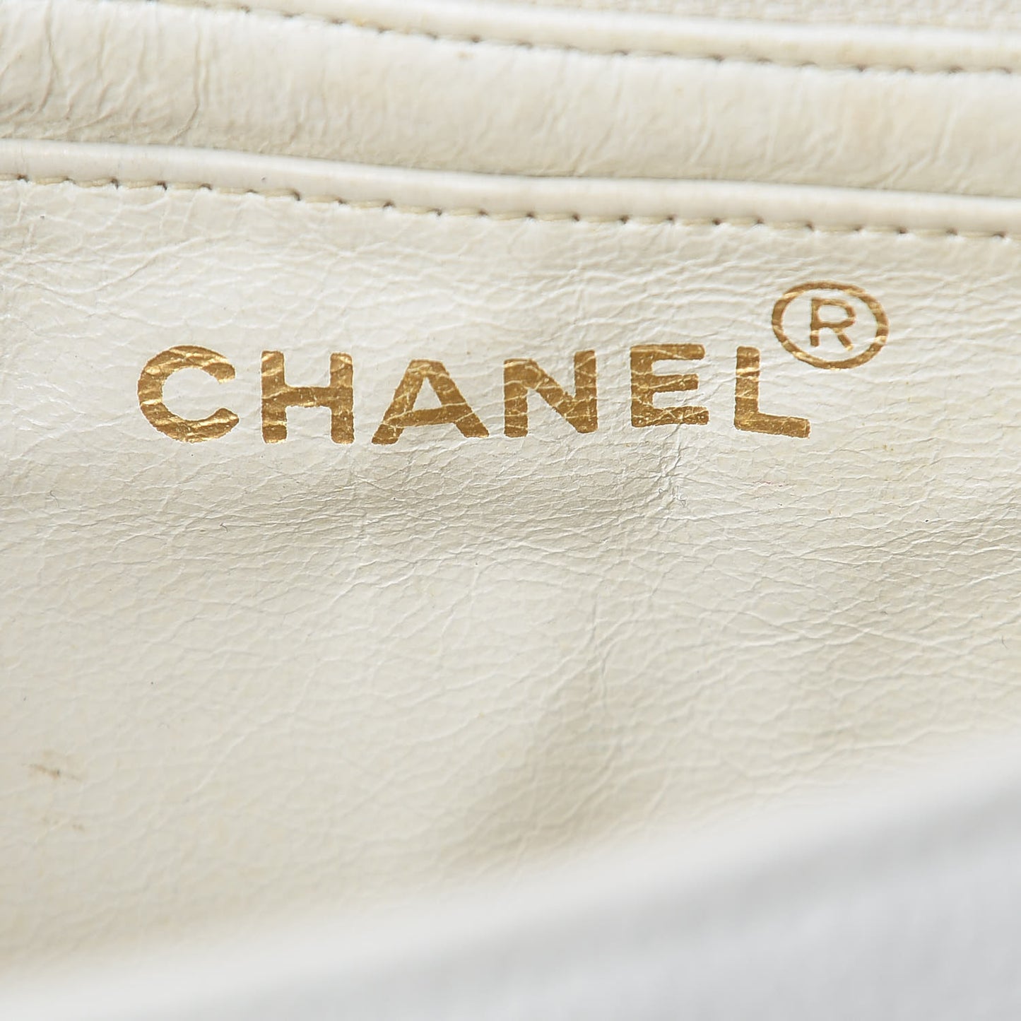 Caviar Vertical Quilted Jumbo Single Flap White