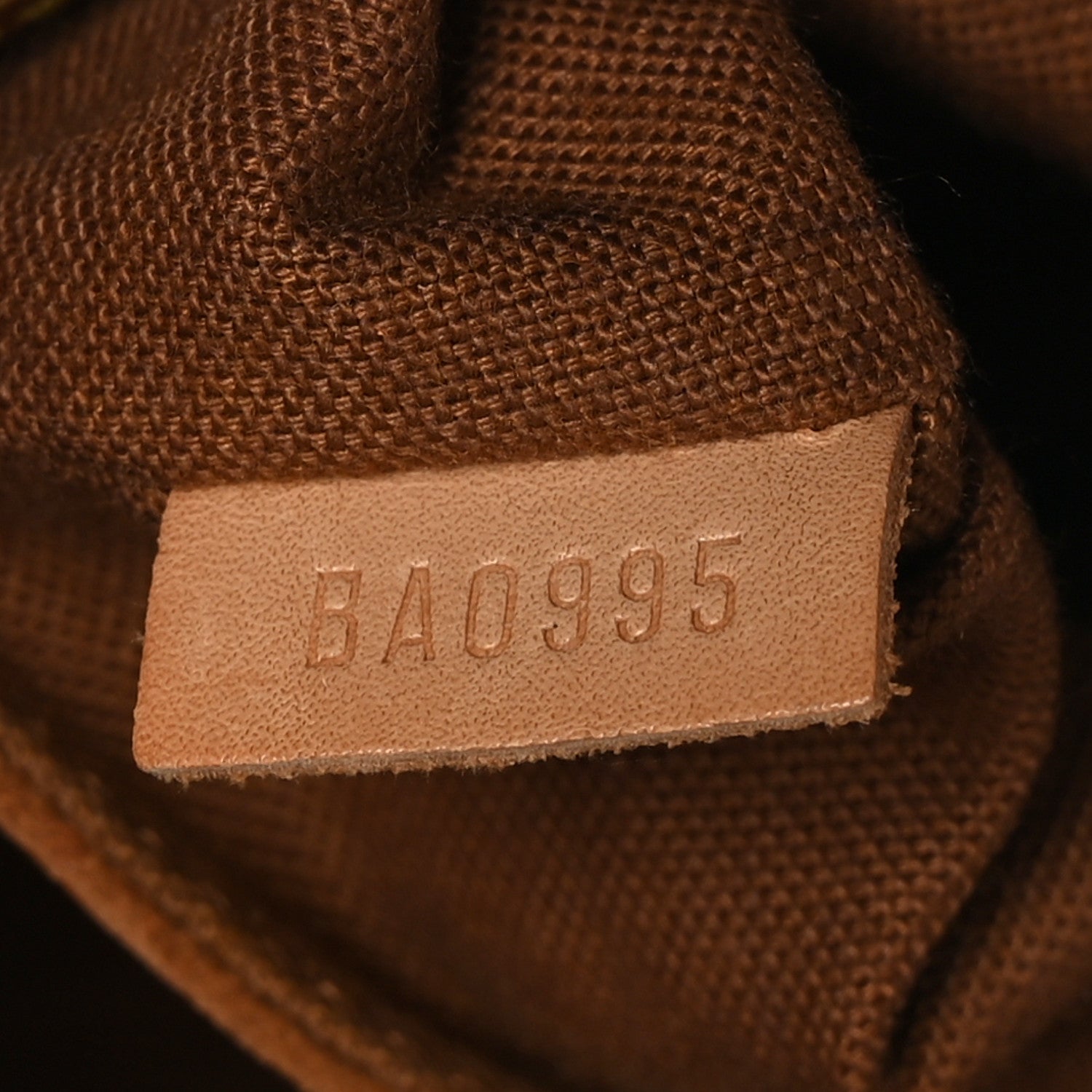 Louis Vuitton Monogram Alma MM 6 of 10