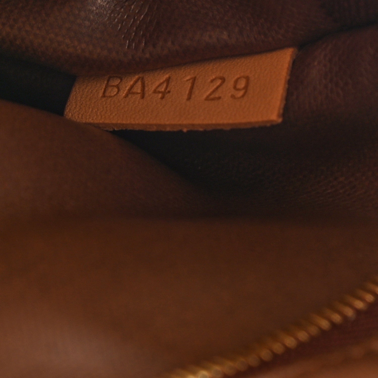 Louis Vuitton Monogram Toiletry Bag 25 7 of 7