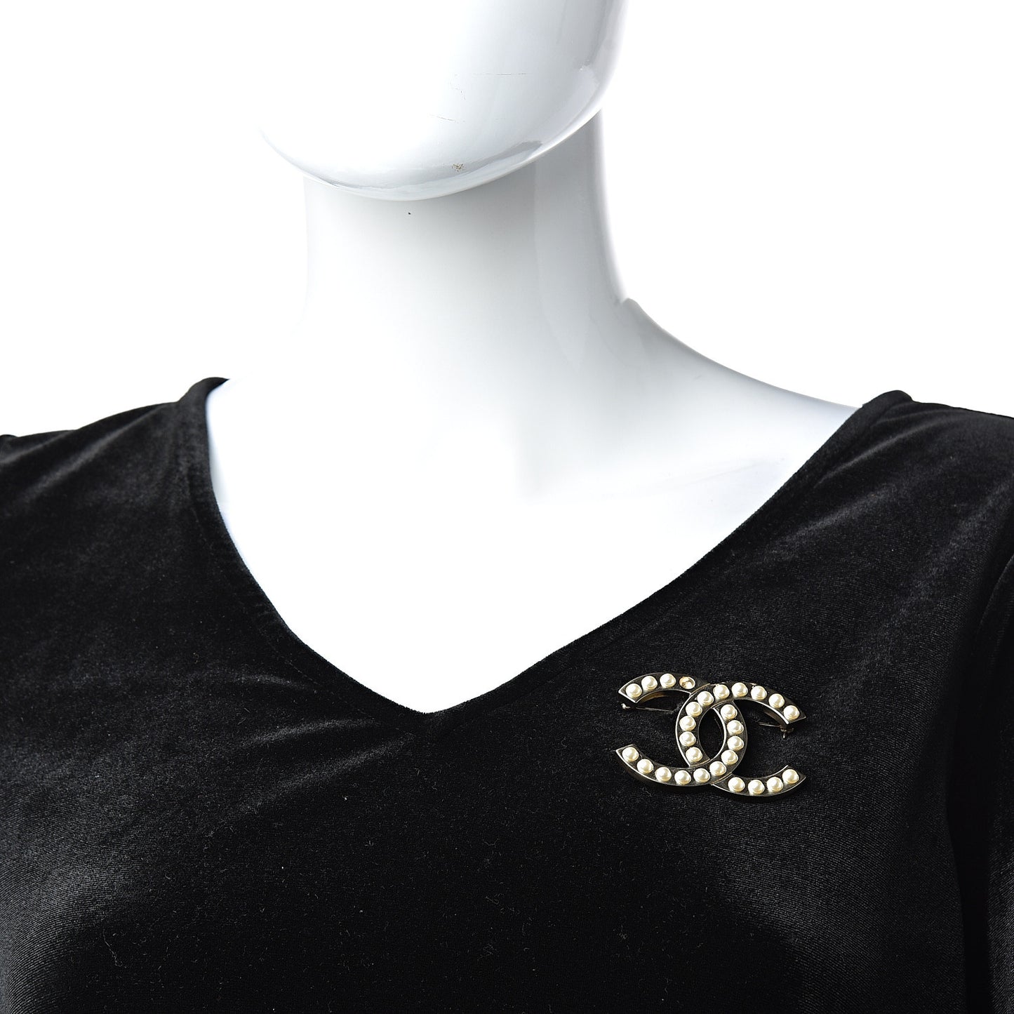 Pearl CC Brooch Pin Gold