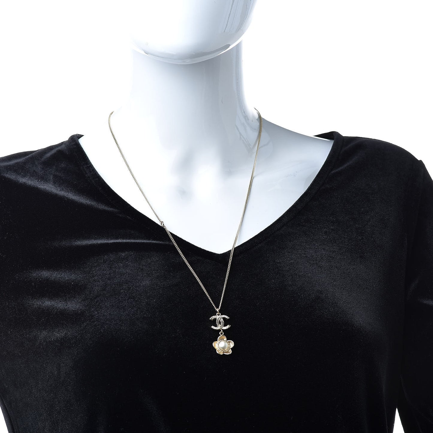 Pearl CC Camellia Pendant Necklace Gold