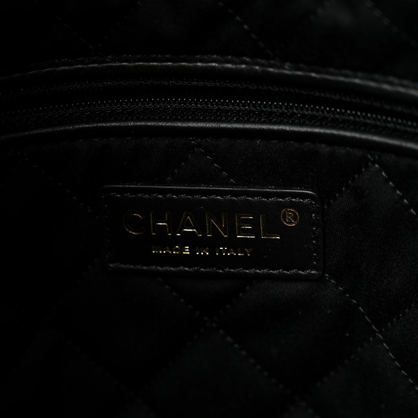 Shiny Calfskin Quilted Small Chanel 22 Black