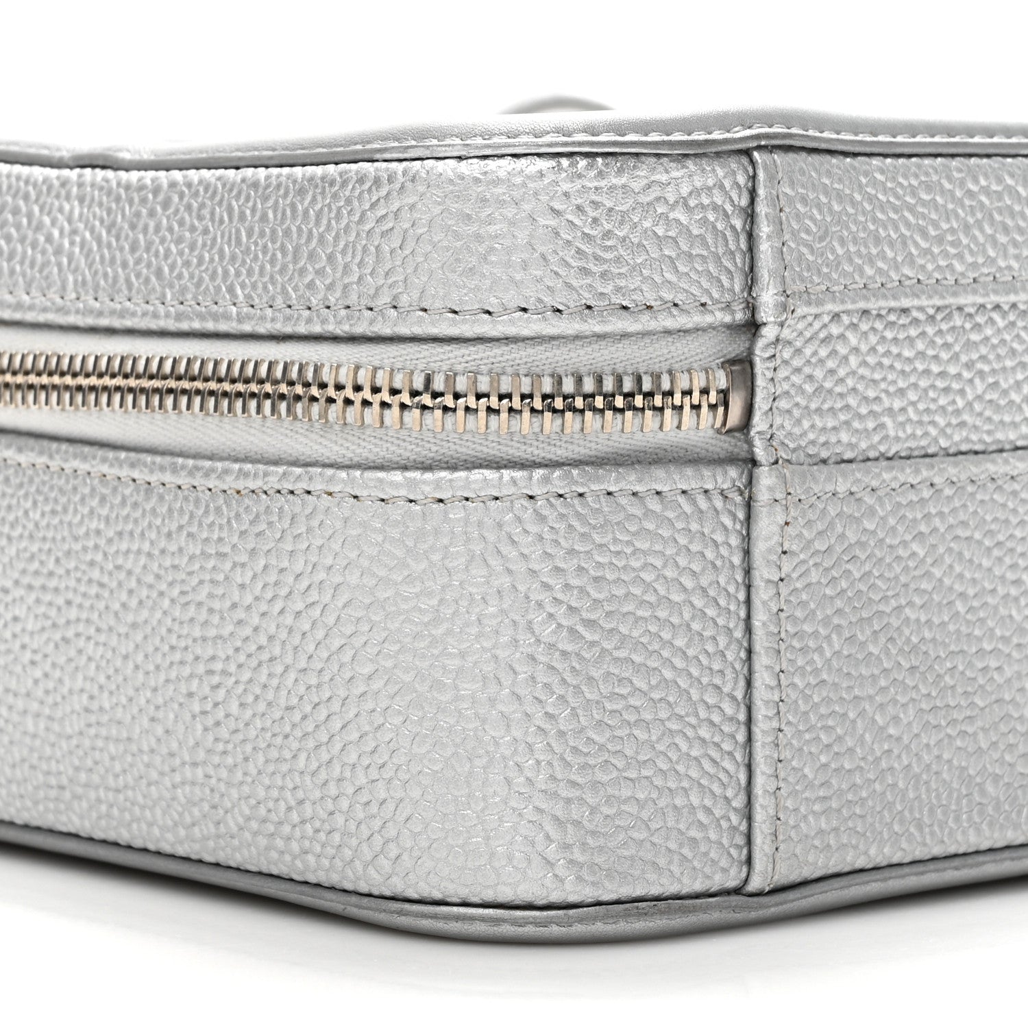 Chanel Metallic Caviar Quilted Medium CC Filigree Vanity Case Silver 10 of 10