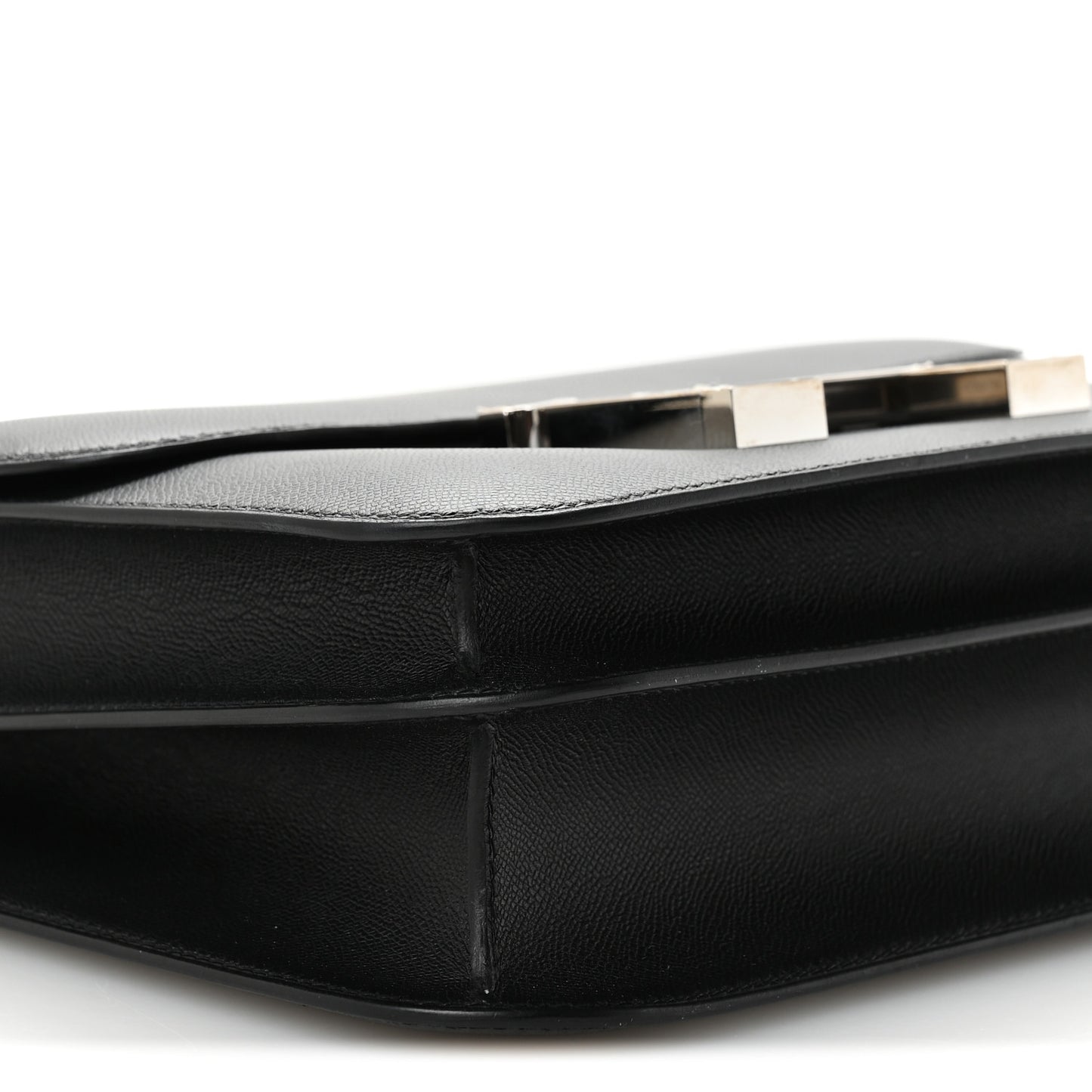 Madame Calfskin Constance 24 Black