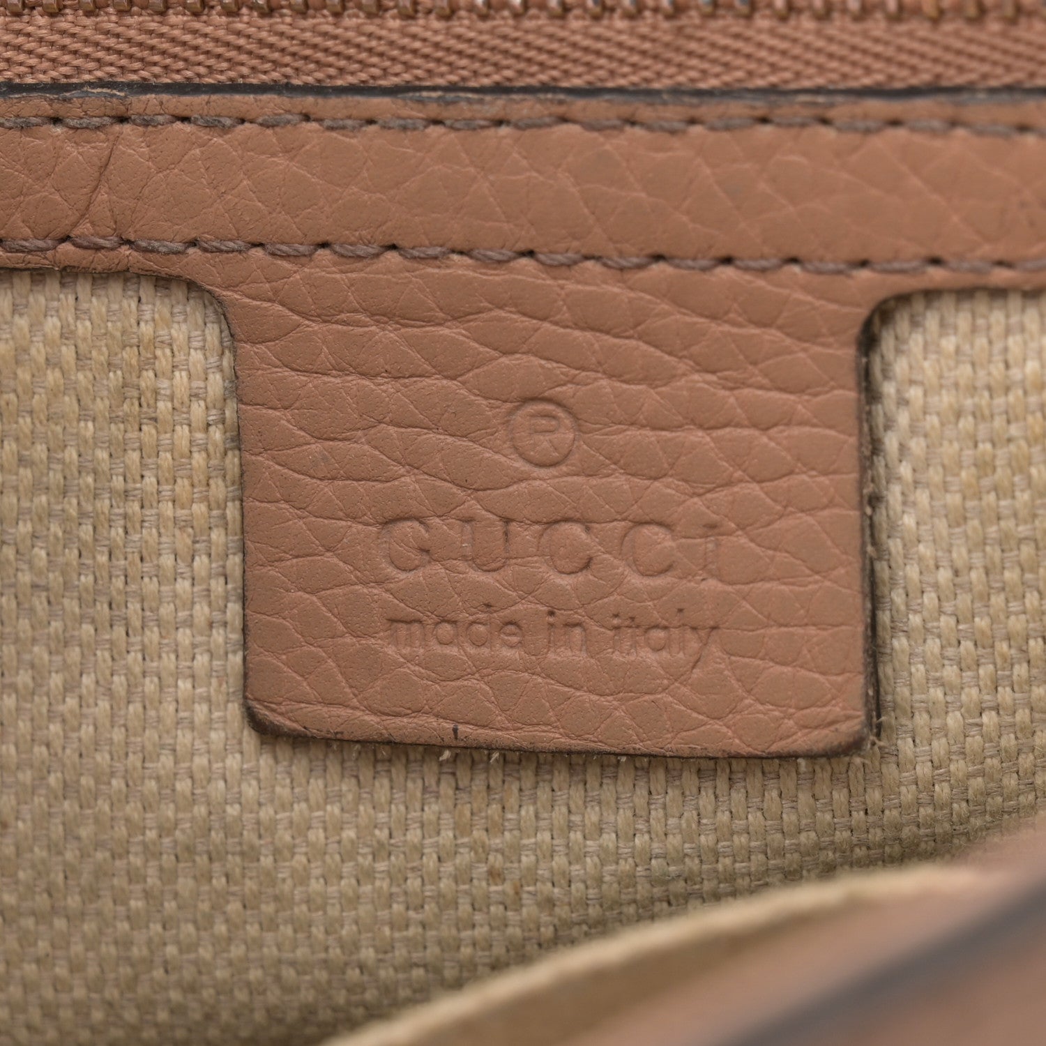 Gucci Pebbled Calfskin Medium Soho Flap Crossbody Camelia 6 of 18