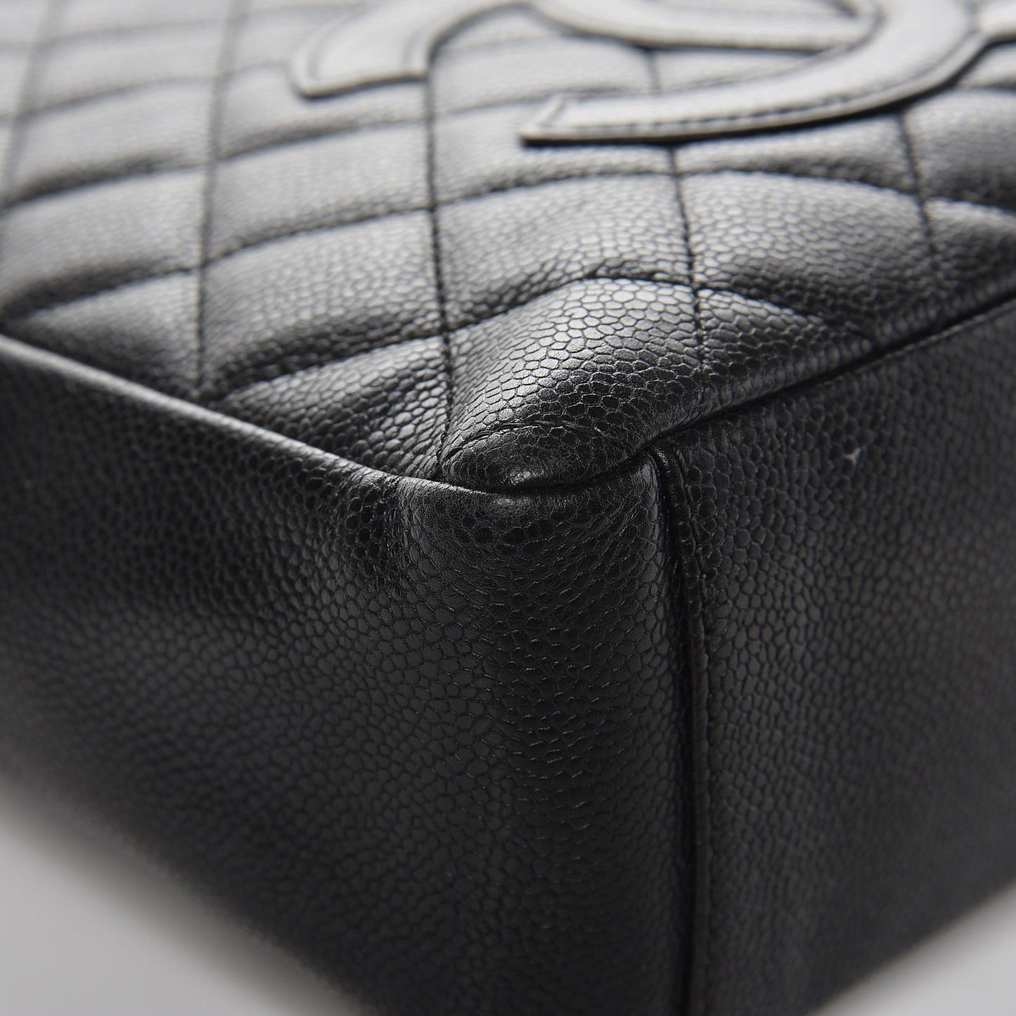 Caviar Quilted Petit Shopping Tote PST Black