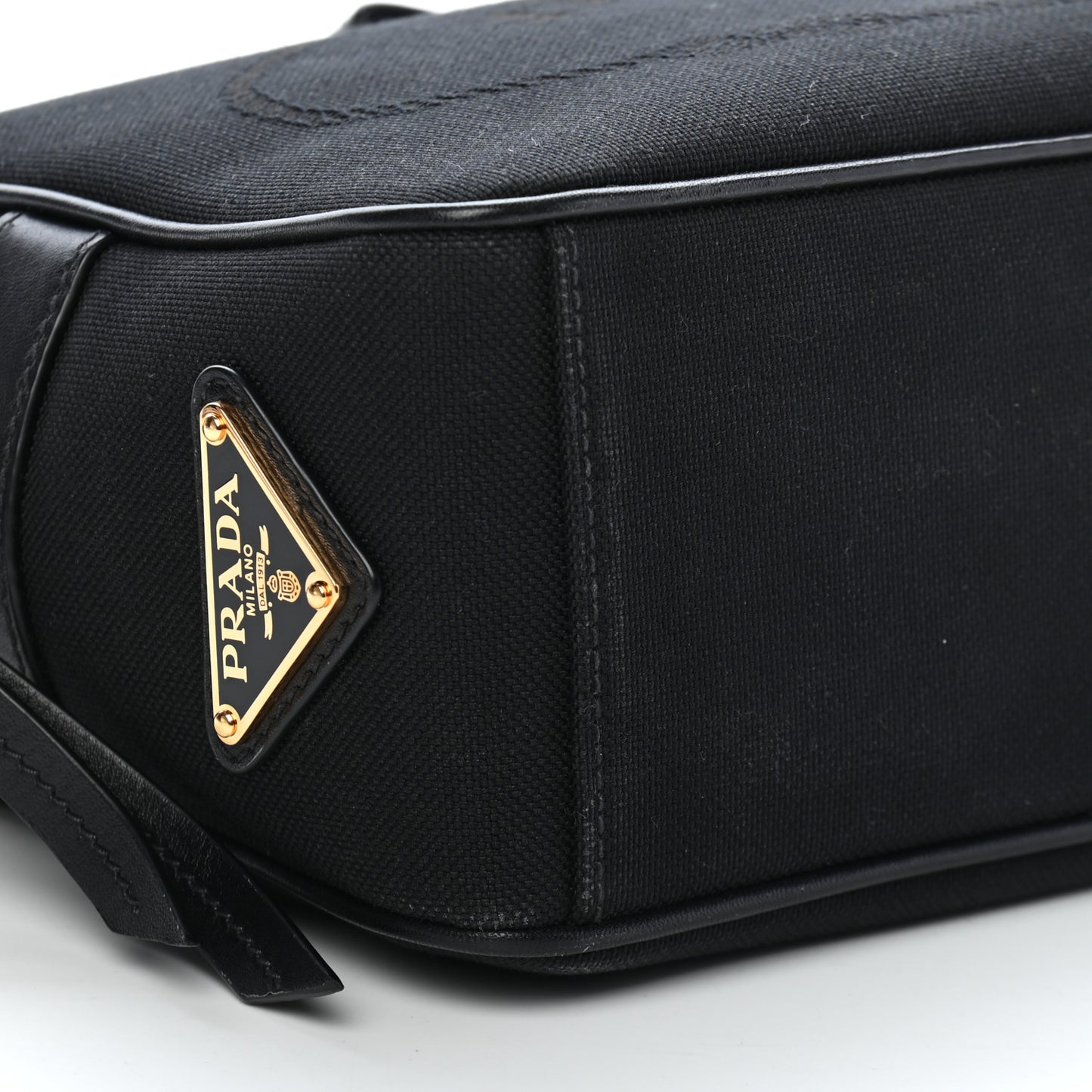 Jacquard Logo Camera Bag Black