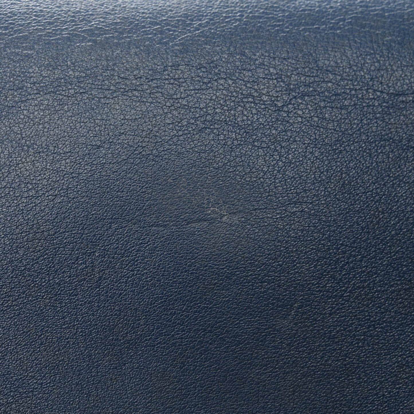 Calfskin Rockstud Wallet On Chain Marine