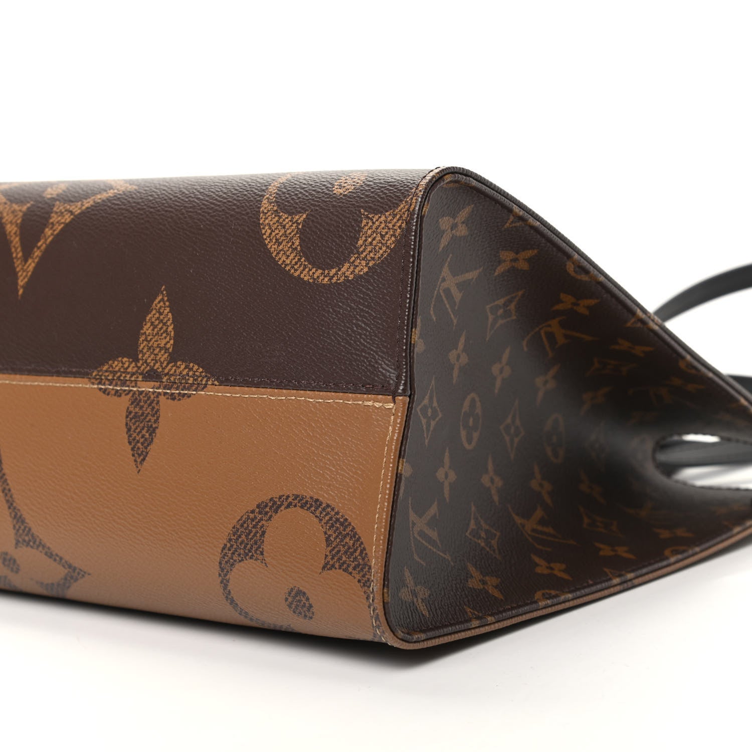 Louis Vuitton Reverse Monogram Giant Onthego MM 8 of 8