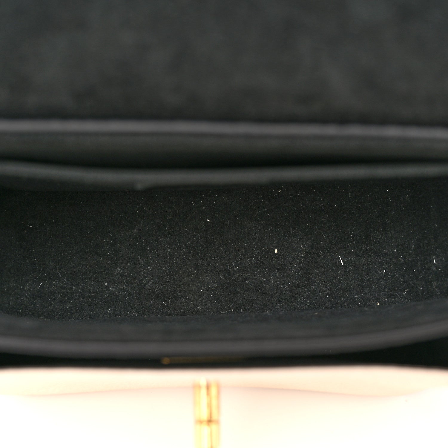 Louis Vuitton Grained Calfskin Lockme Tender Black 5 of 9
