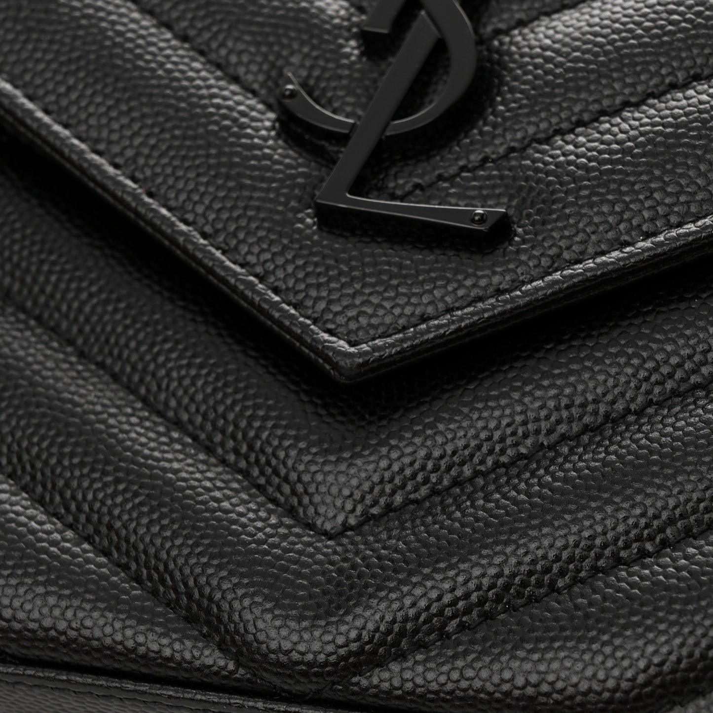 Grain De Poudre Matelasse Chevron Monogram Monochrome Chain Wallet Black