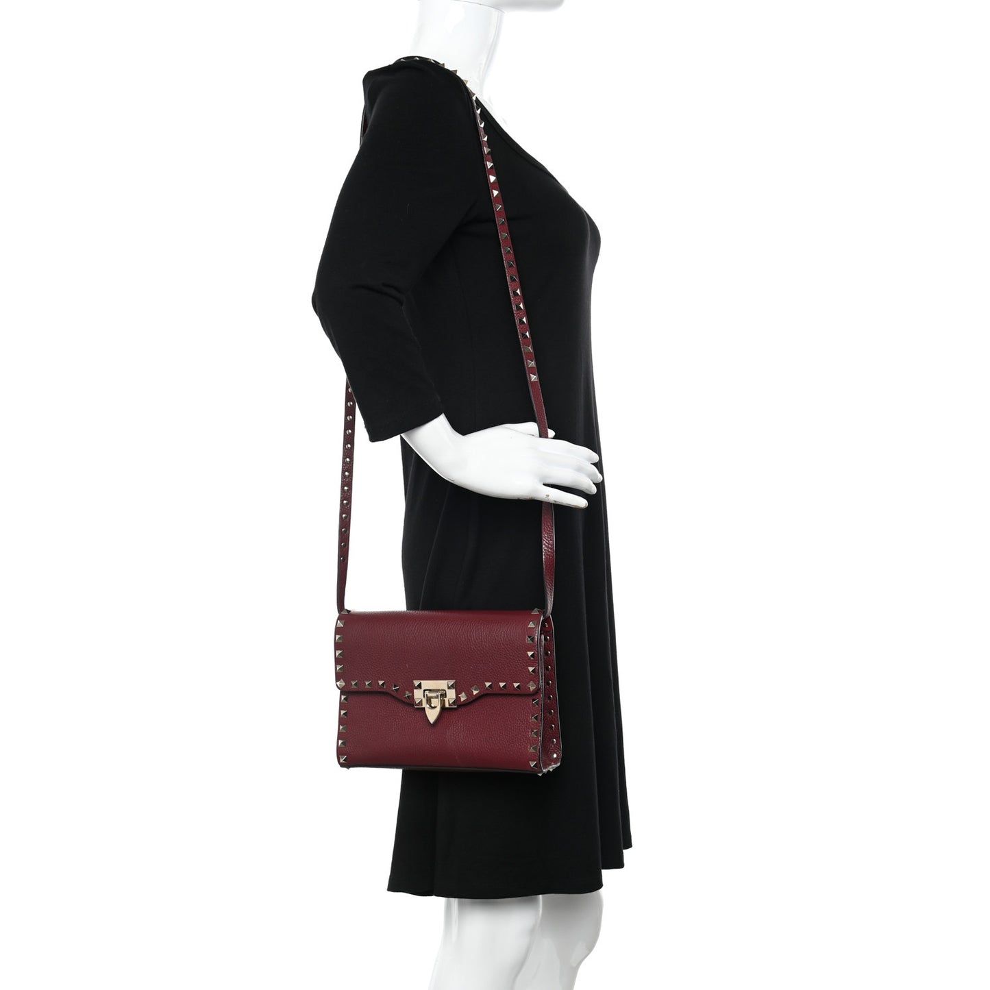 Pebbled Calfskin Medium Rockstud Flip Lock Crossbody Bag Rubin