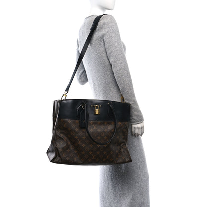 Louis Vuitton Monogram City Steamer XXL 2 of 9