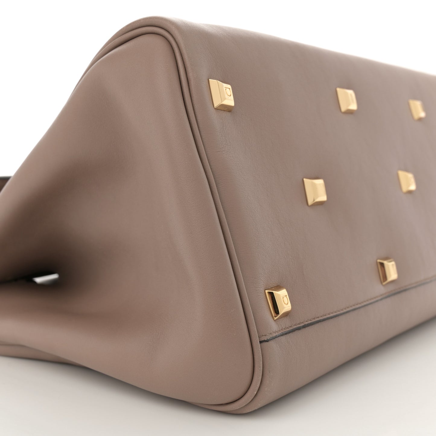 Smooth Calfskin Large The Studio Bag Caraway Seed