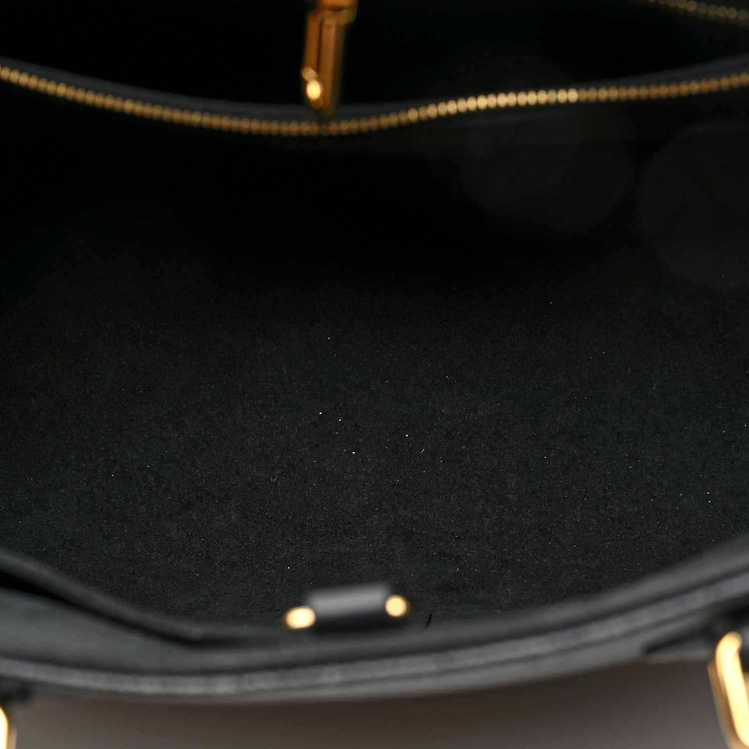 Louis Vuitton Empreinte Monogram Giant Onthego PM Black 5 of 9