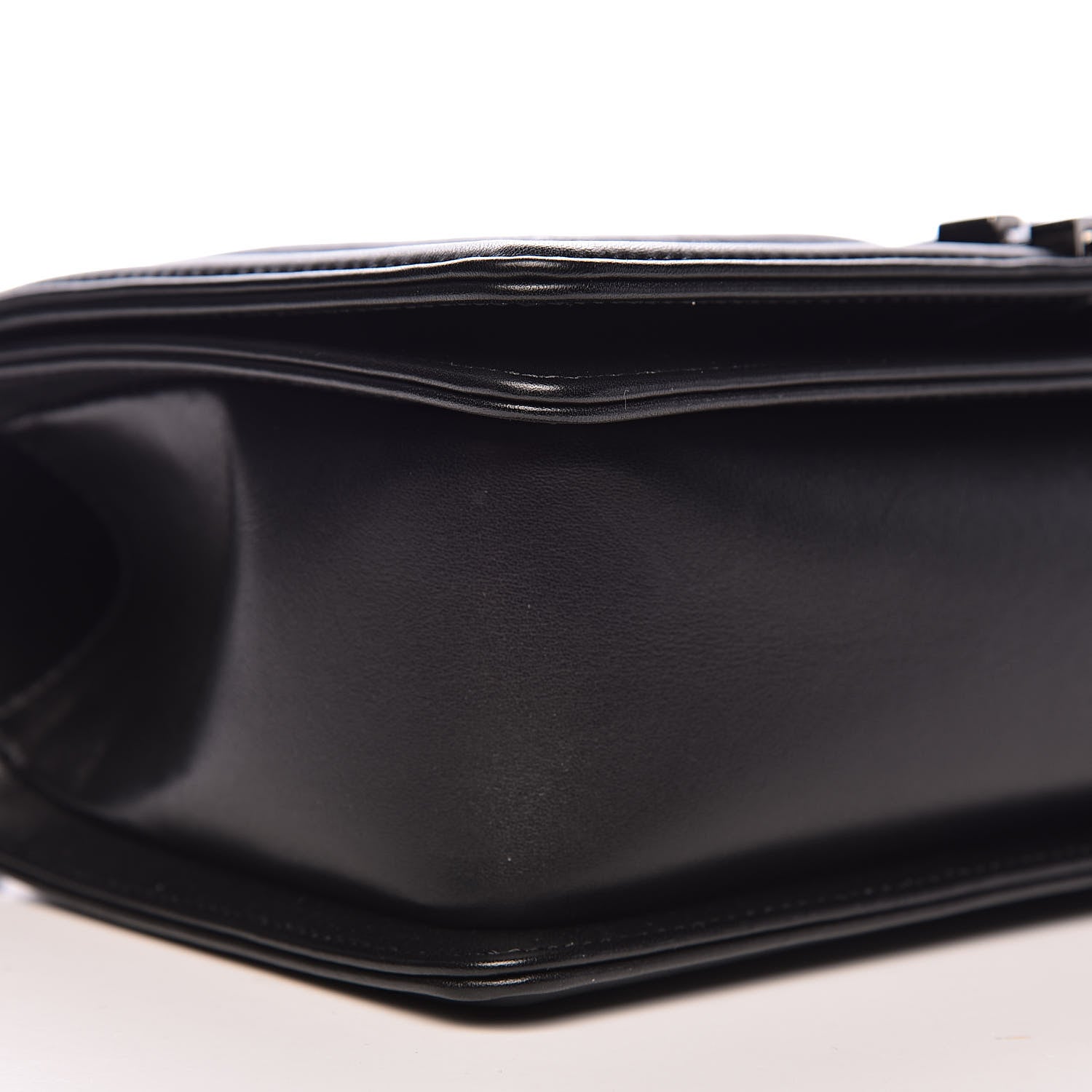 Chanel Calfskin Chevron Medium Boy Flap Black 8 of 11