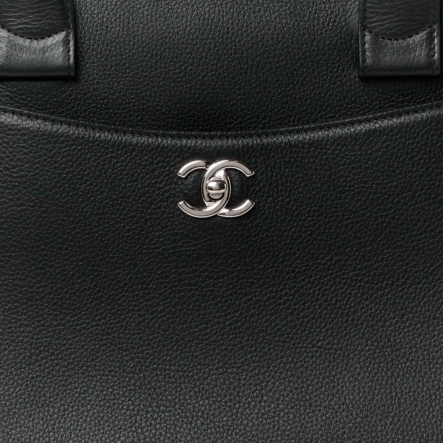 Grained Calfskin Medium Neo Executive Shopper Tote Black