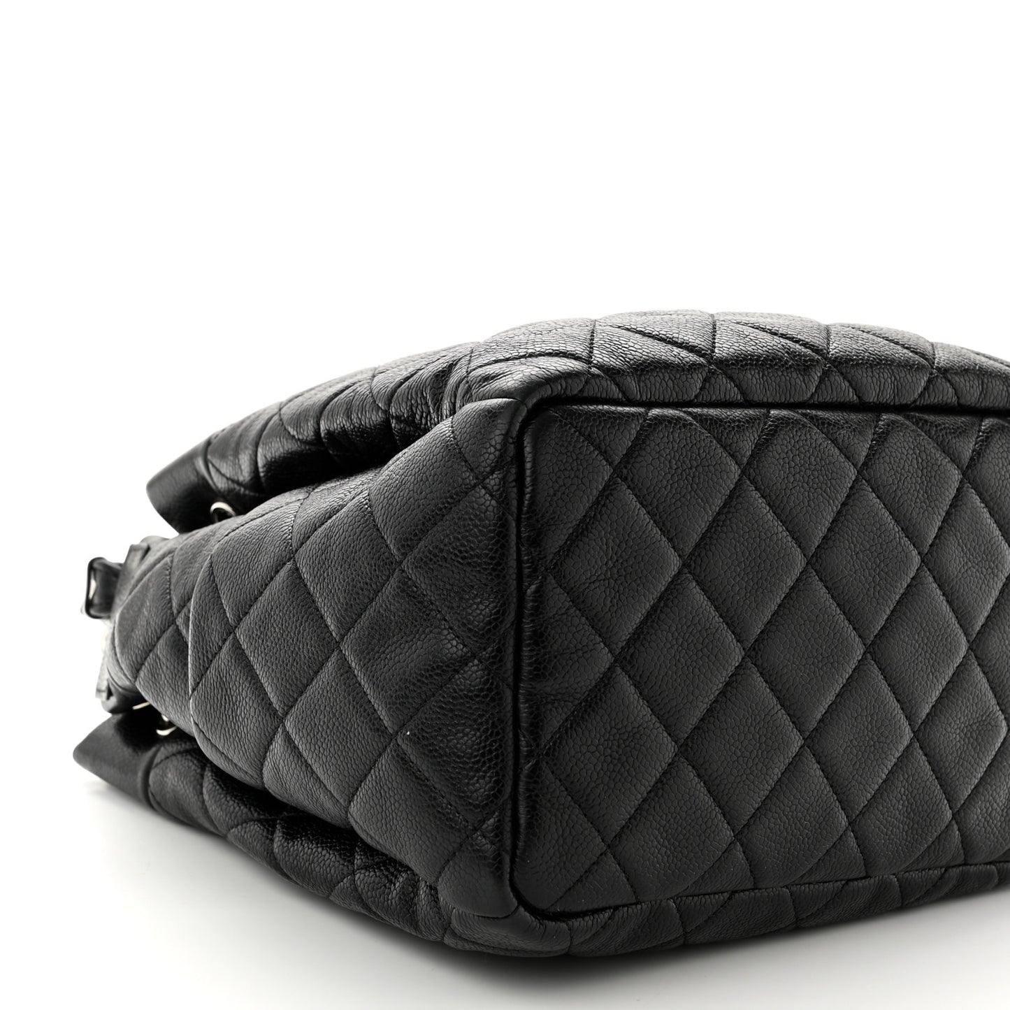 Caviar Quilted Small Chain Bucket Bag Black