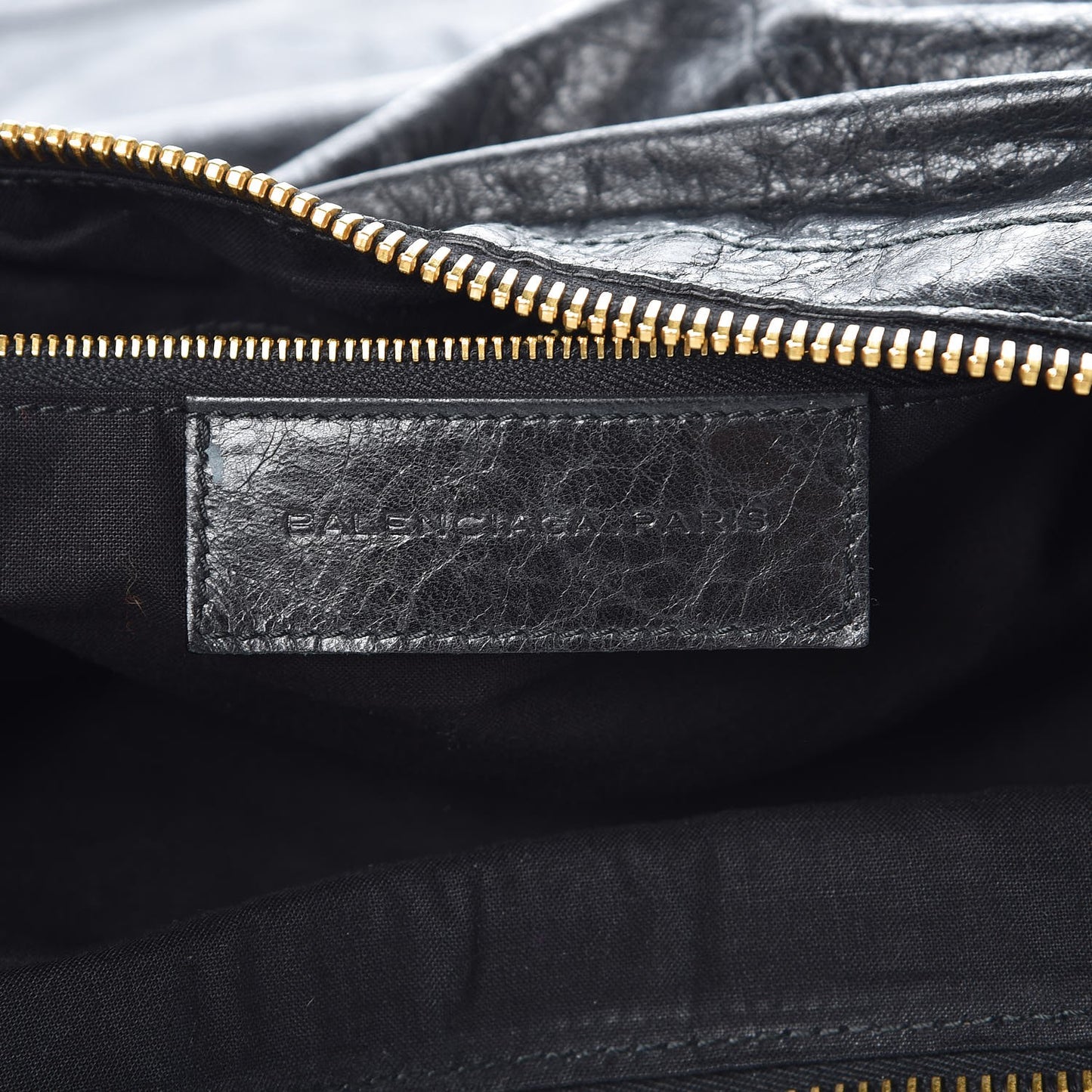 Chevre Giant 21 Gold Hardware Day Black