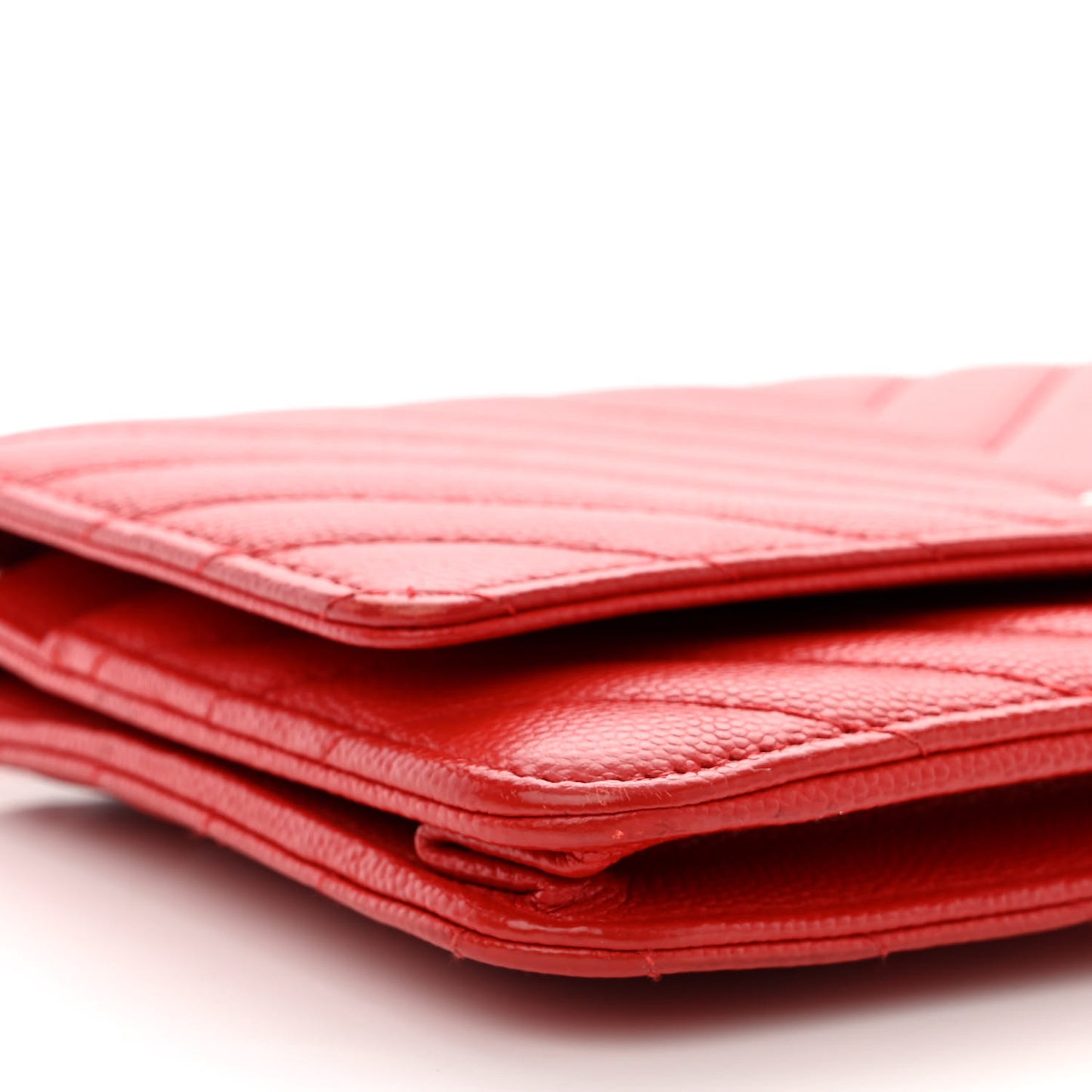 Caviar Flat Chevron Quilted Wallet On Chain WOC Red