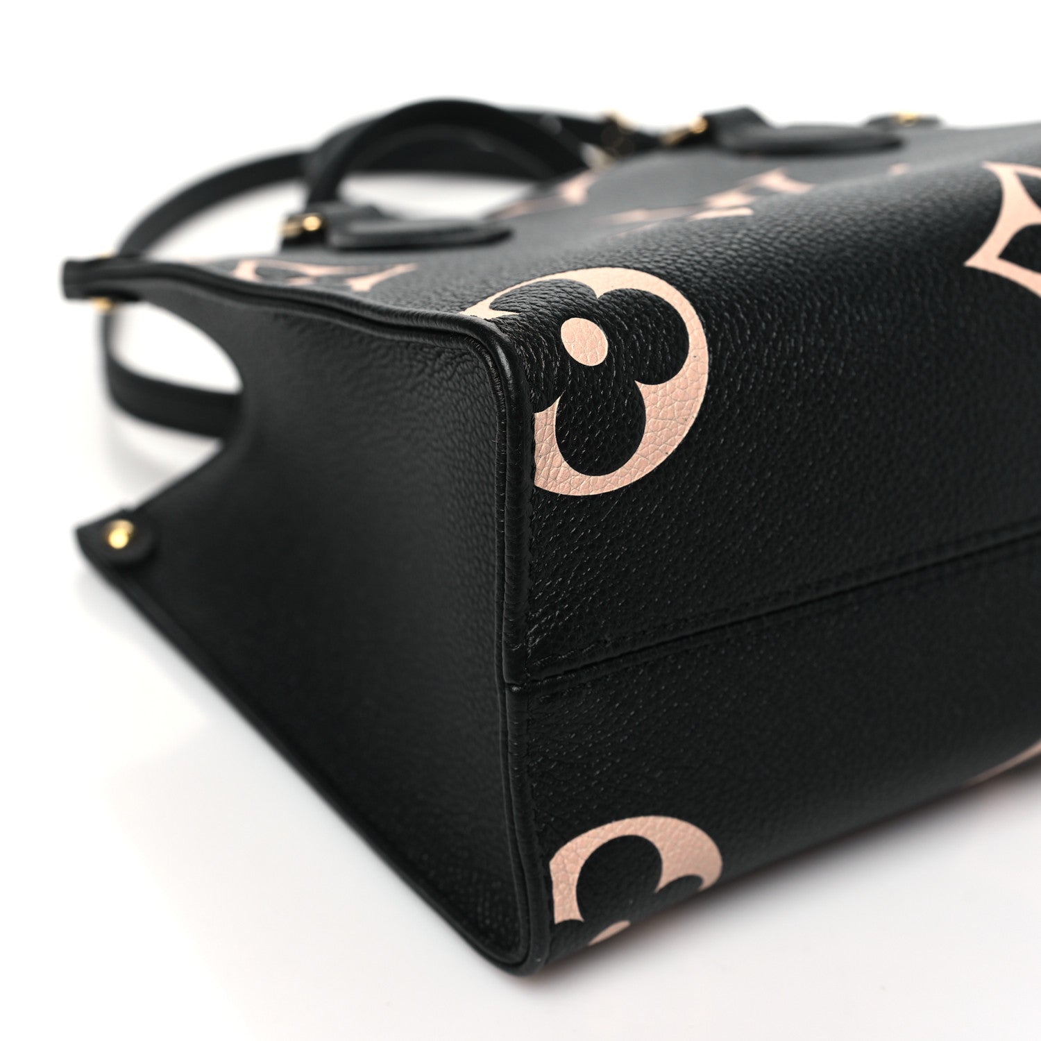 Louis Vuitton Empreinte Monogram Giant Onthego PM Black Beige 8 of 9