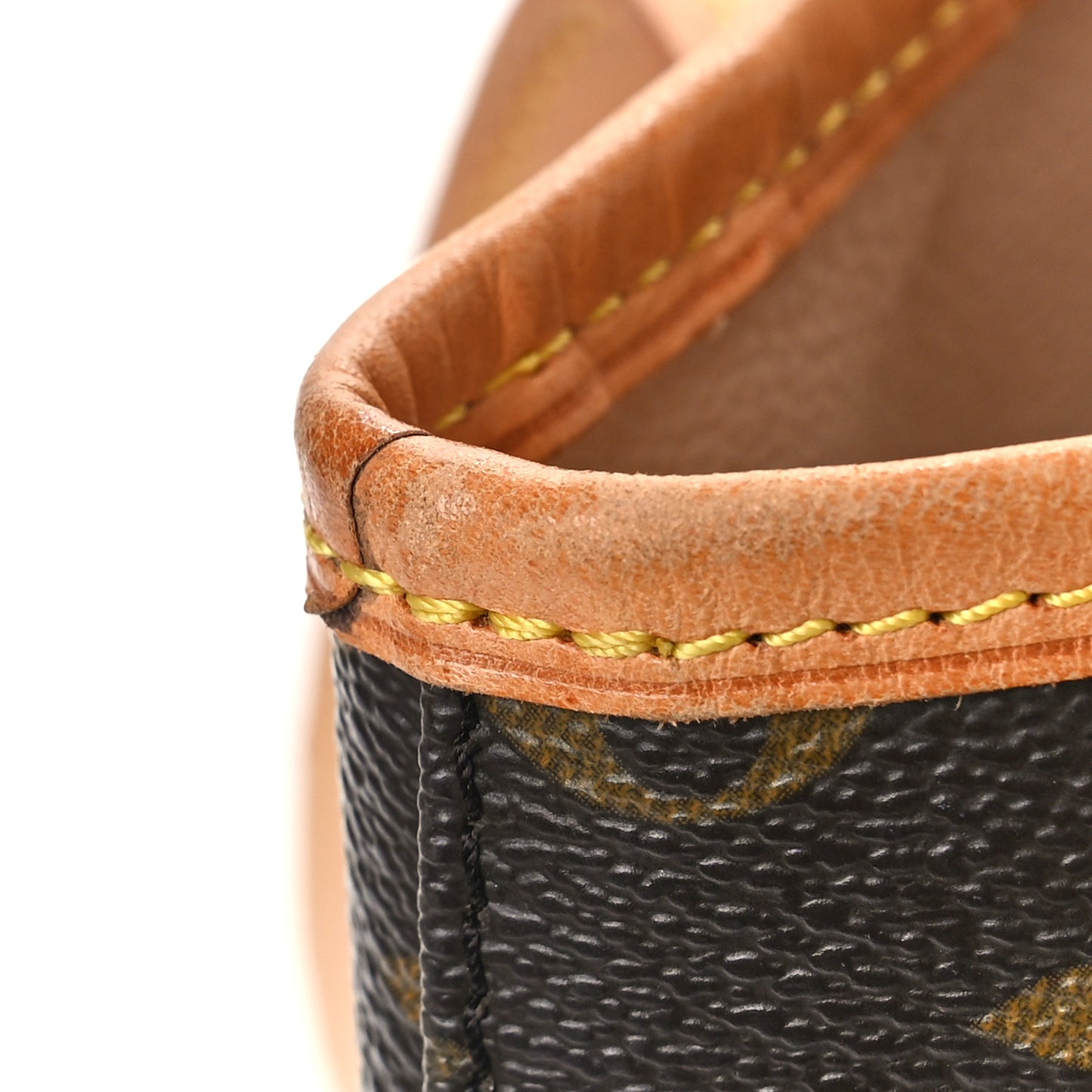Monogram Petit Bucket 23