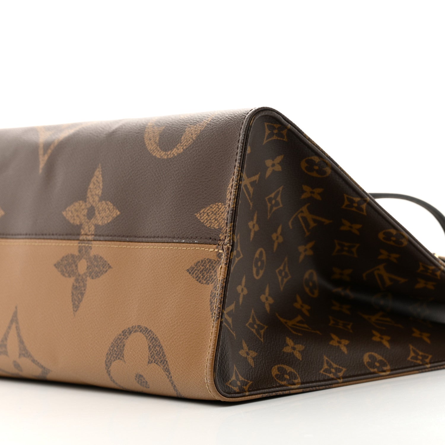 Louis Vuitton Reverse Monogram Giant Onthego GM 9 of 12