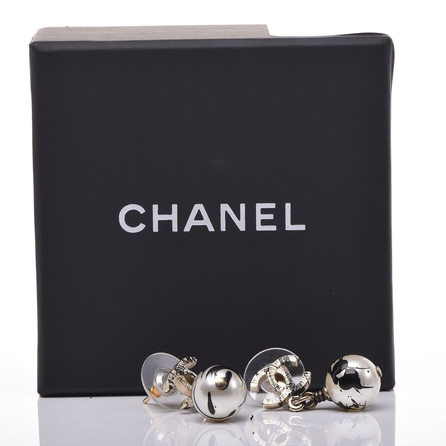 Chanel Pearl Bead CC Jackson Pollock Splattered Paint Drop Earrings Black Gold 5 of 5