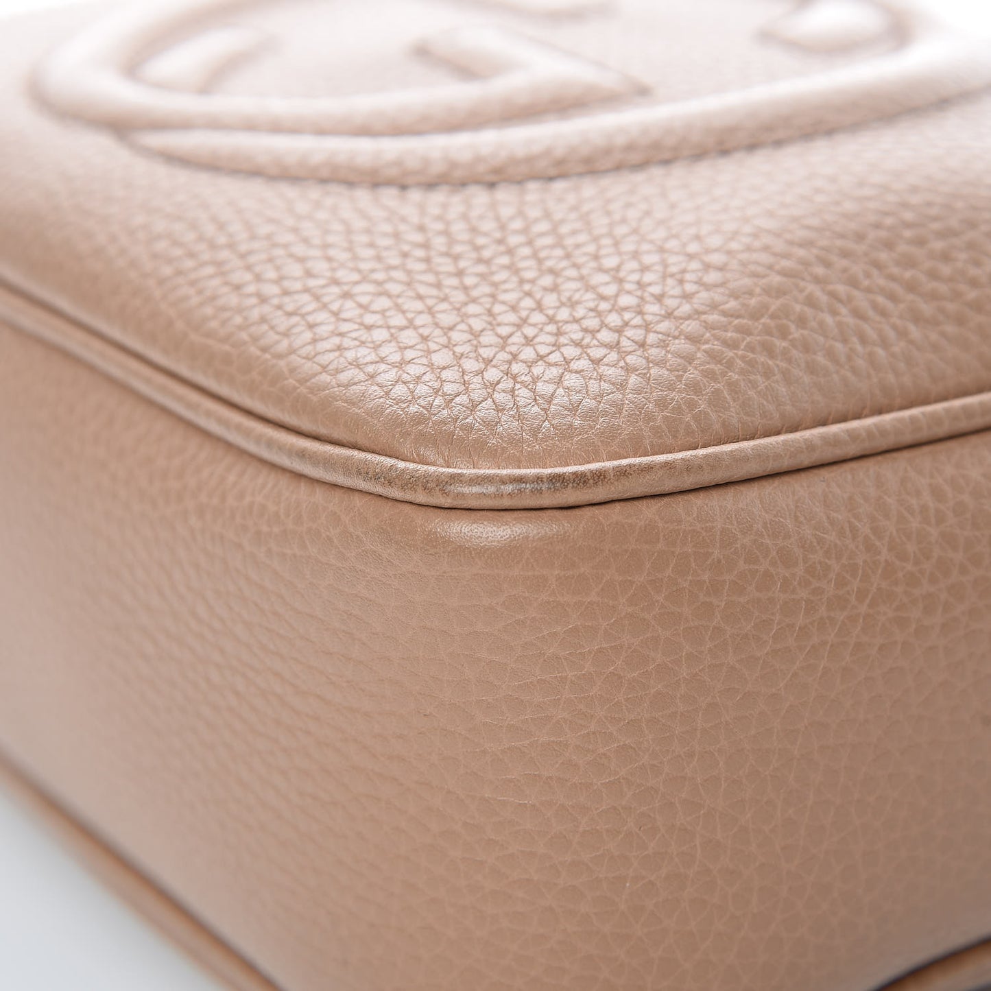 Pebbled Calfskin Small Soho Disco Bag Camelia