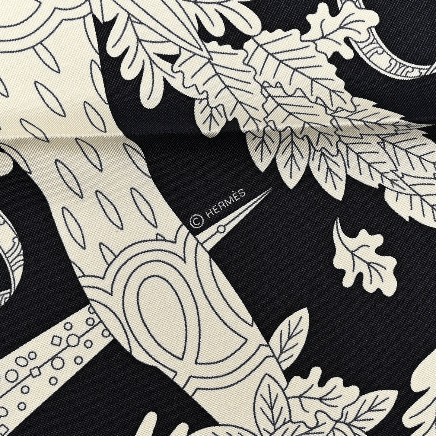 Silk Twill La Sacre Des Saisons Scarf 90 Bleu Black Creme Potiron