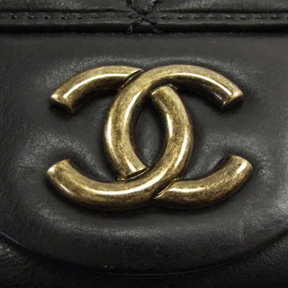 Lambskin Classic Jumbo Flap Zip Top Tote 2011 Black