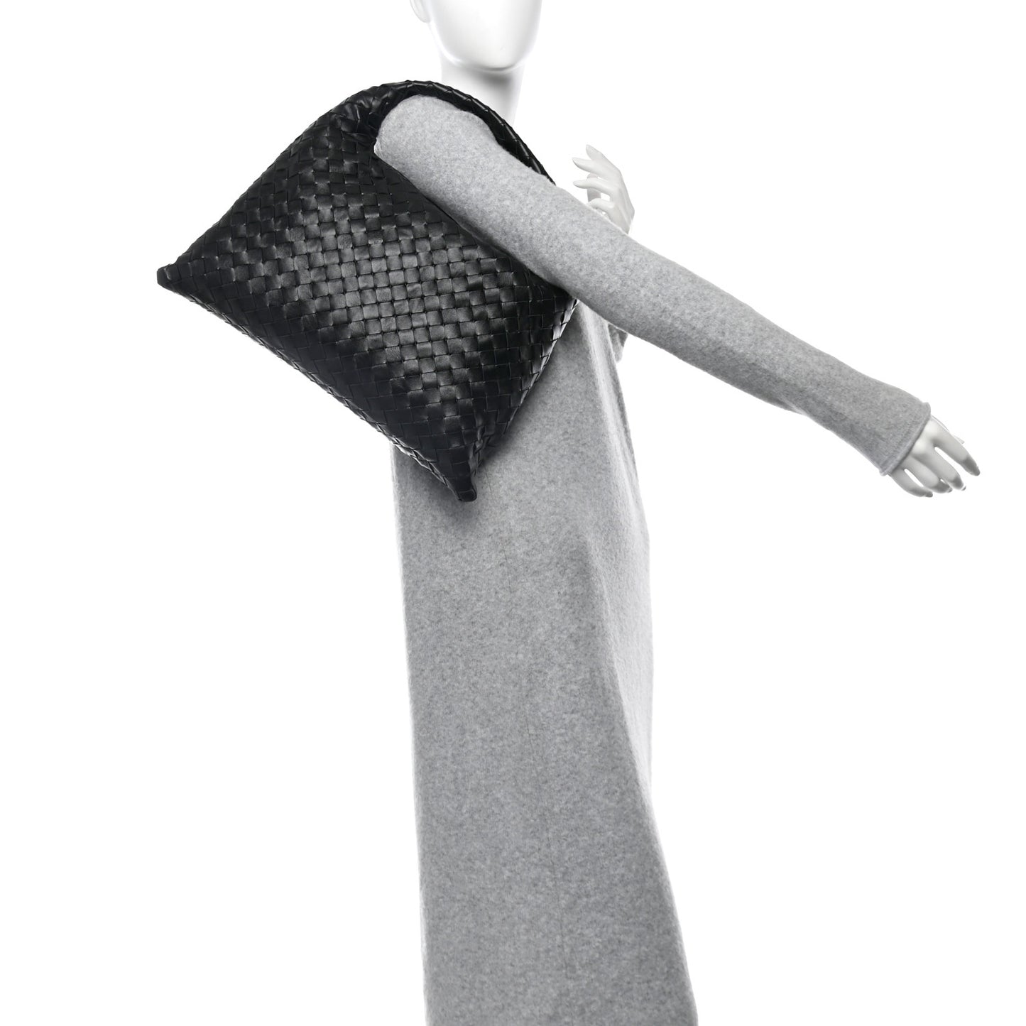 Calfskin Intrecciato Small Hop Black
