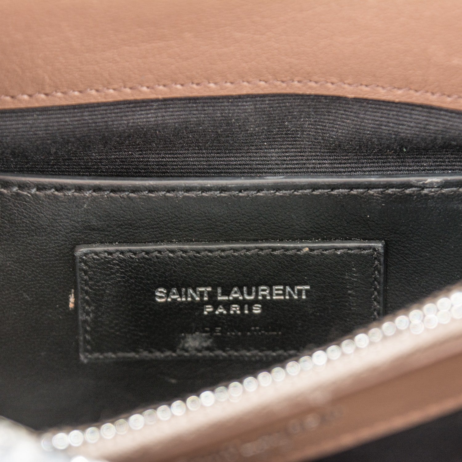Saint Laurent Sheepskin Matelasse Chevron Monogram Medium College Bag Fard 6 of 6