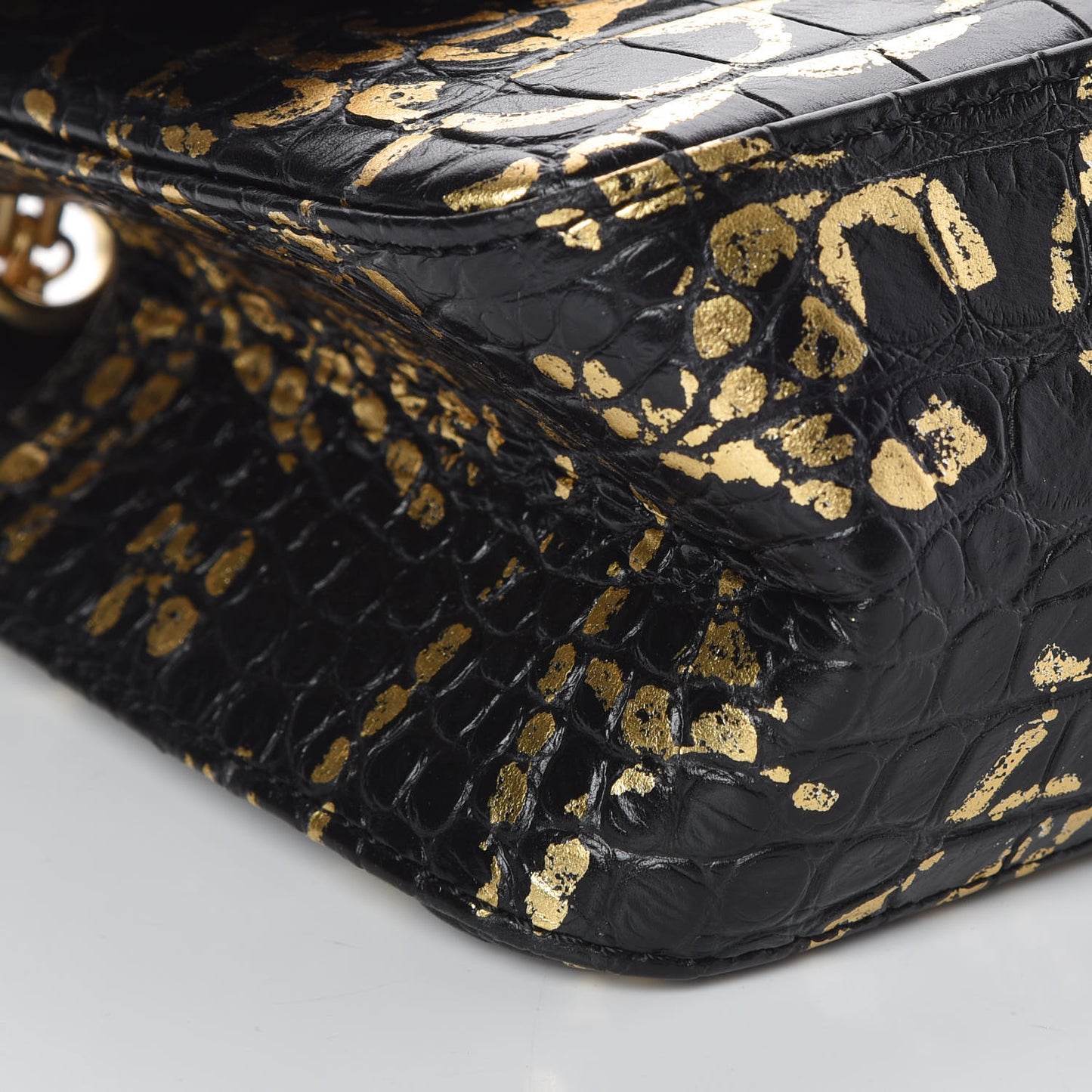 Calfskin Crocodile Embossed Graffiti 2.55 Mini Cocodile Reissue Flap Black Gold