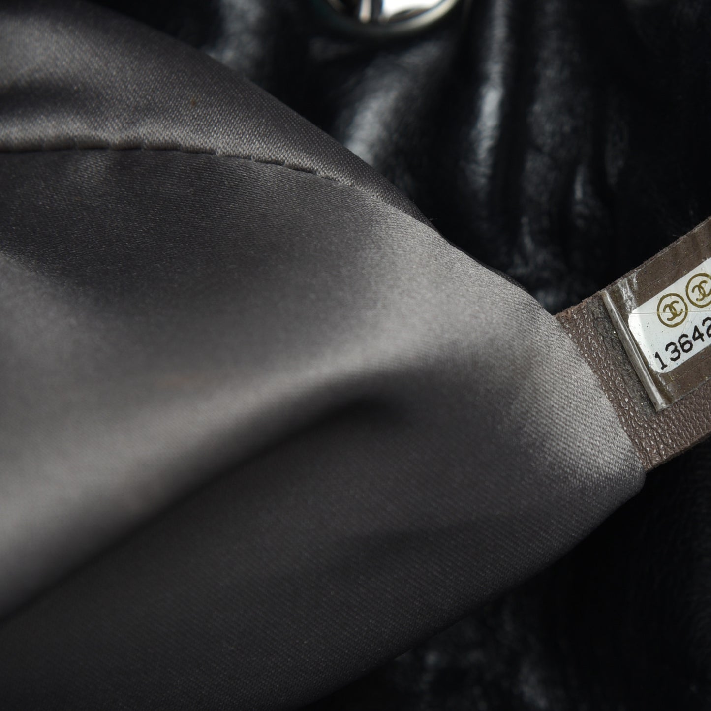Glazed Calfskin Twisted Maxi Flap Black