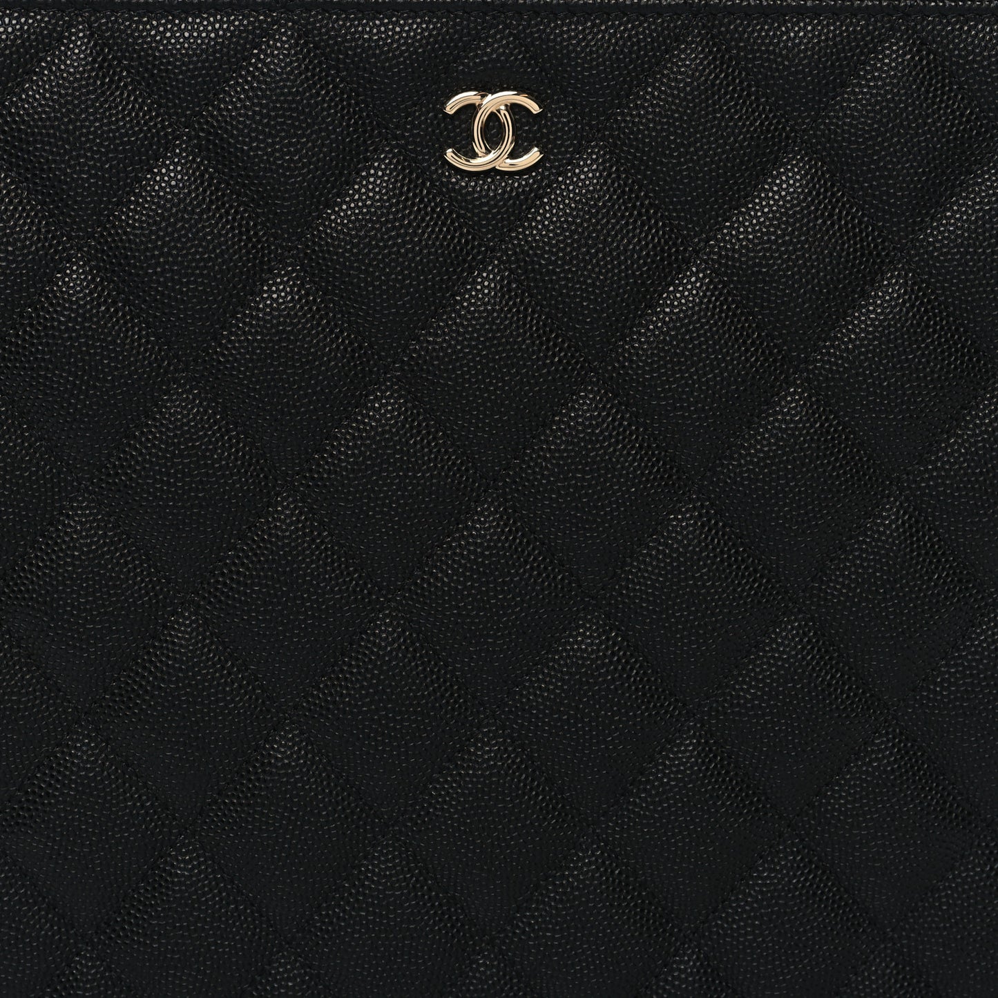 Caviar Quilted Medium Cosmetic Case Black