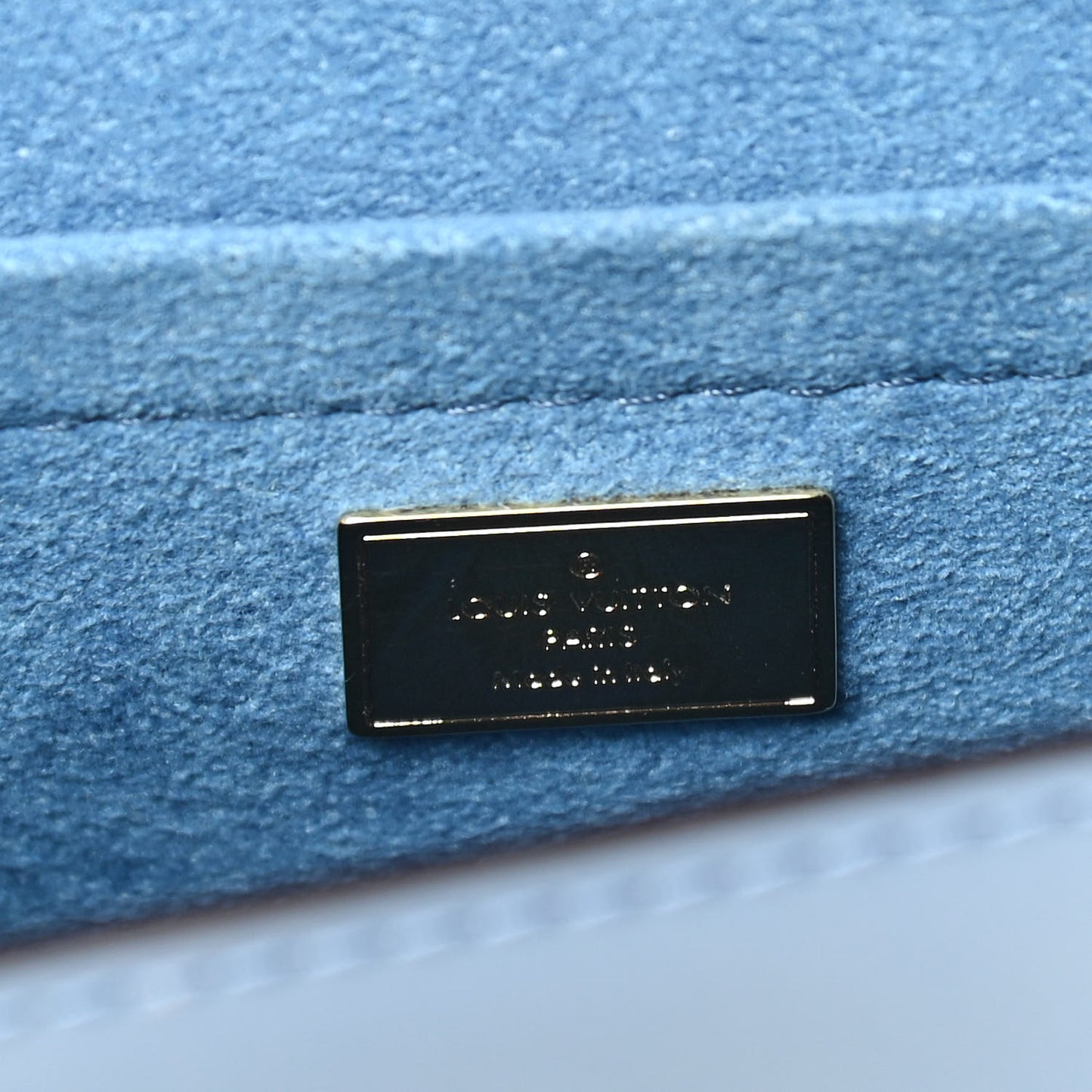 Vernis Epi Monogram Spring Street Light Blue