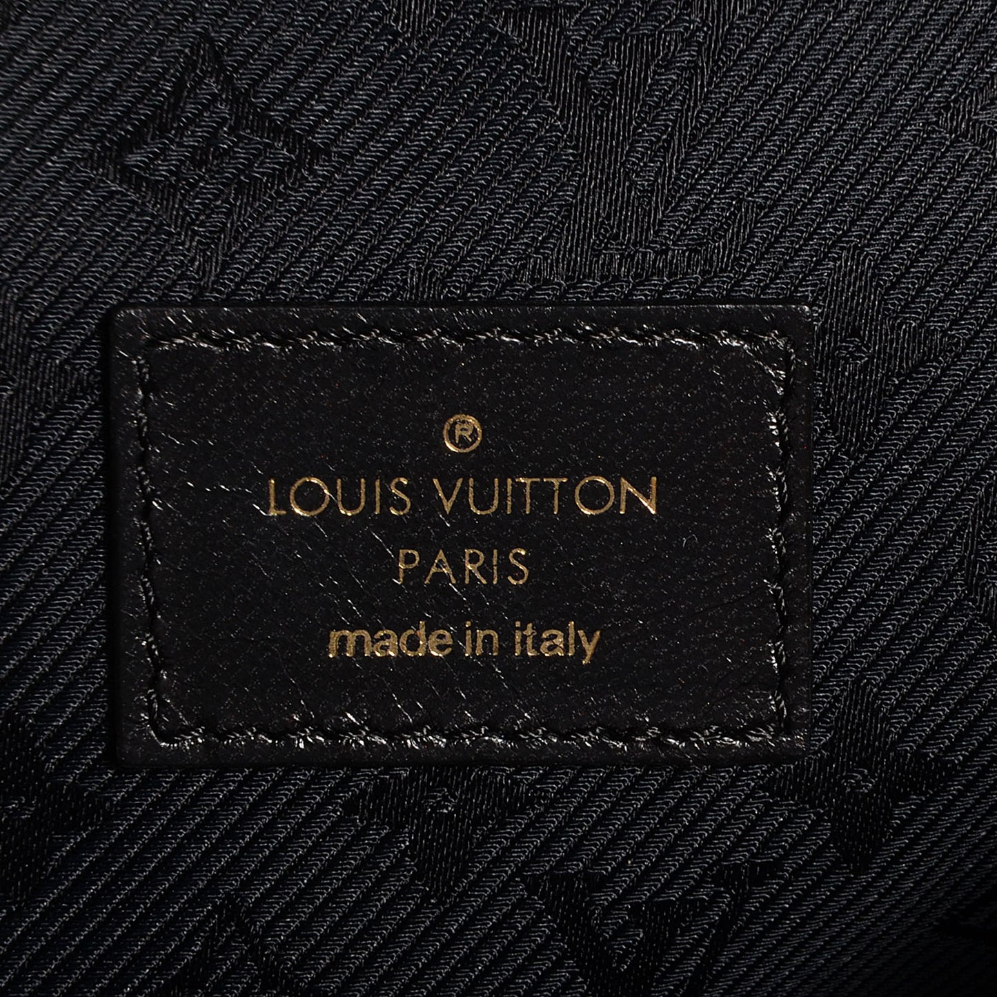 Lambskin Riveting Black